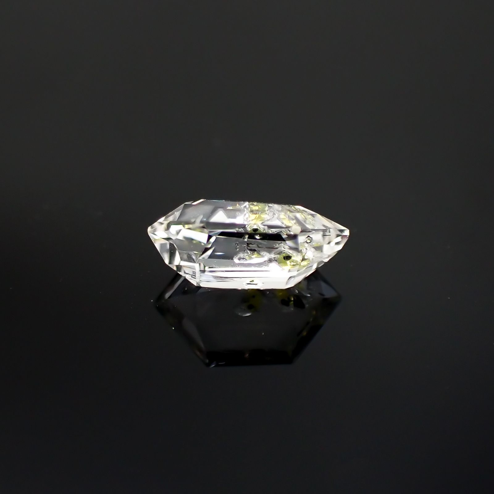 ◇カスタムカット◇オイルインクォーツ パキスタン産 0.86ct[240218539]8.1x5.5mm前後