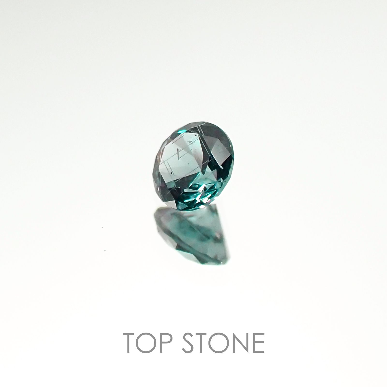 カラーチェンジガーネット(アレキタイプ) マダガスカル・ベキリー産 ルース 0.17ct[20106627]3.3×3.3mm前後