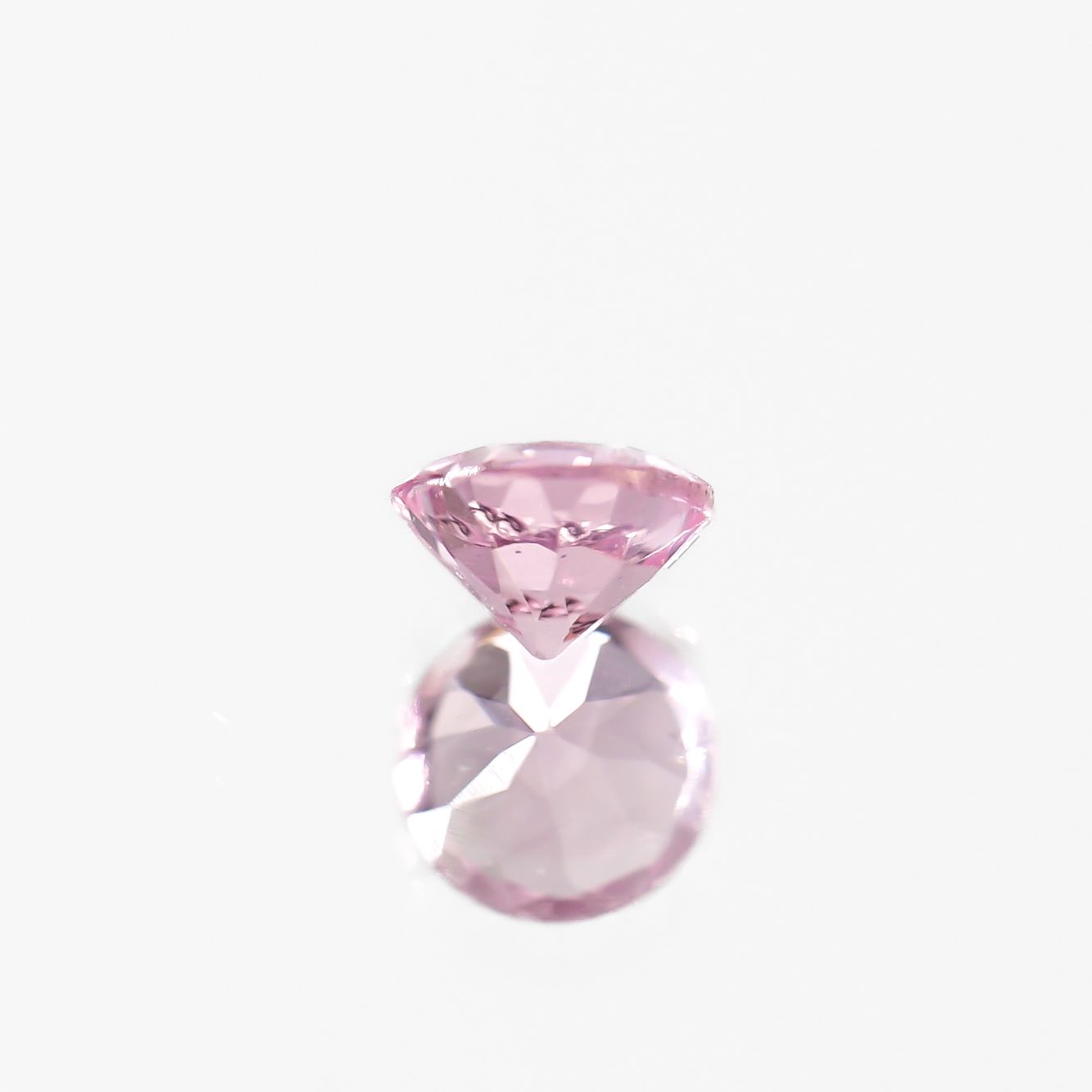 シルキーピンクスピネル タンザニア産 0.29ct[230421563]3.9x3.9mm前後