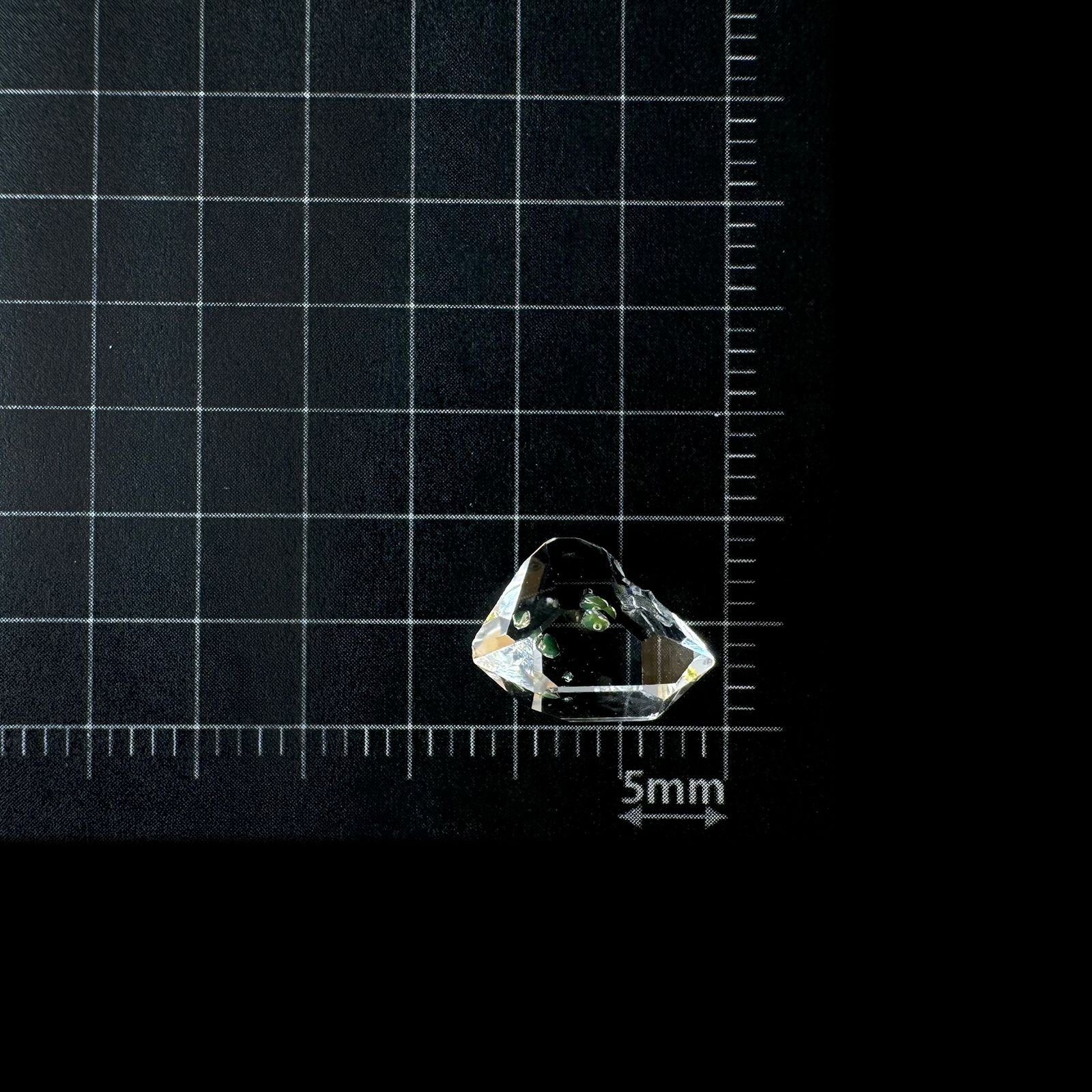 オイルインクォーツ原石 パキスタン産 2.85ct[240828666]10.9x8.6mm前後
