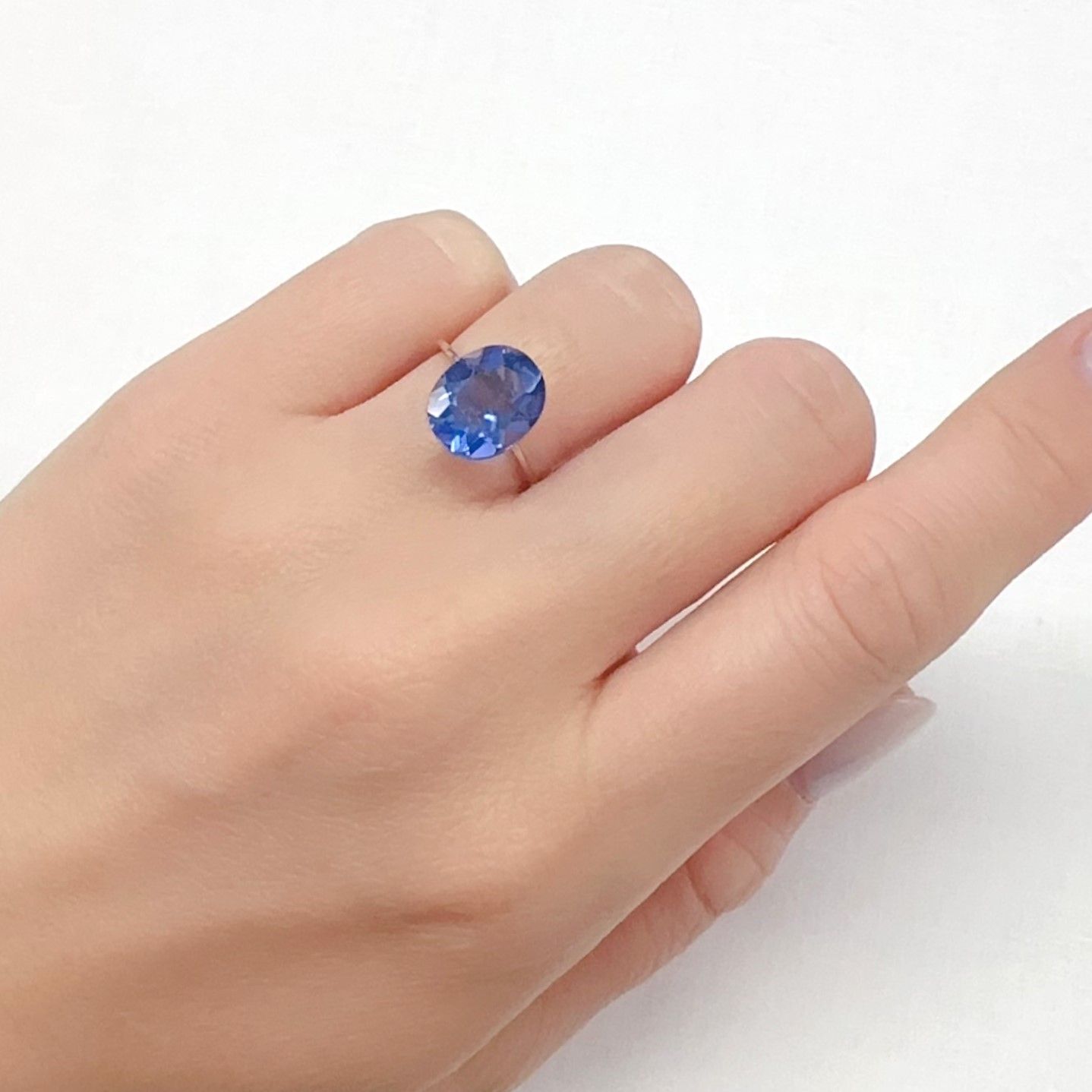 カラーチェンジフローライト ブラジル産 4.52ct[240326605]11.1x9.1mm前後