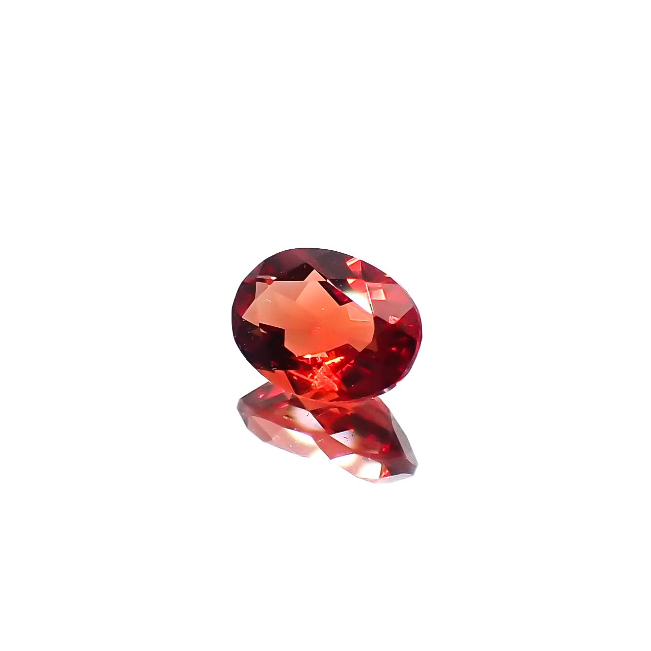 アンデシン(宝石名アンデシン/ラブラドライト)チベット産 0.62ct 識別済[240125614]6.7x4.8mm前後