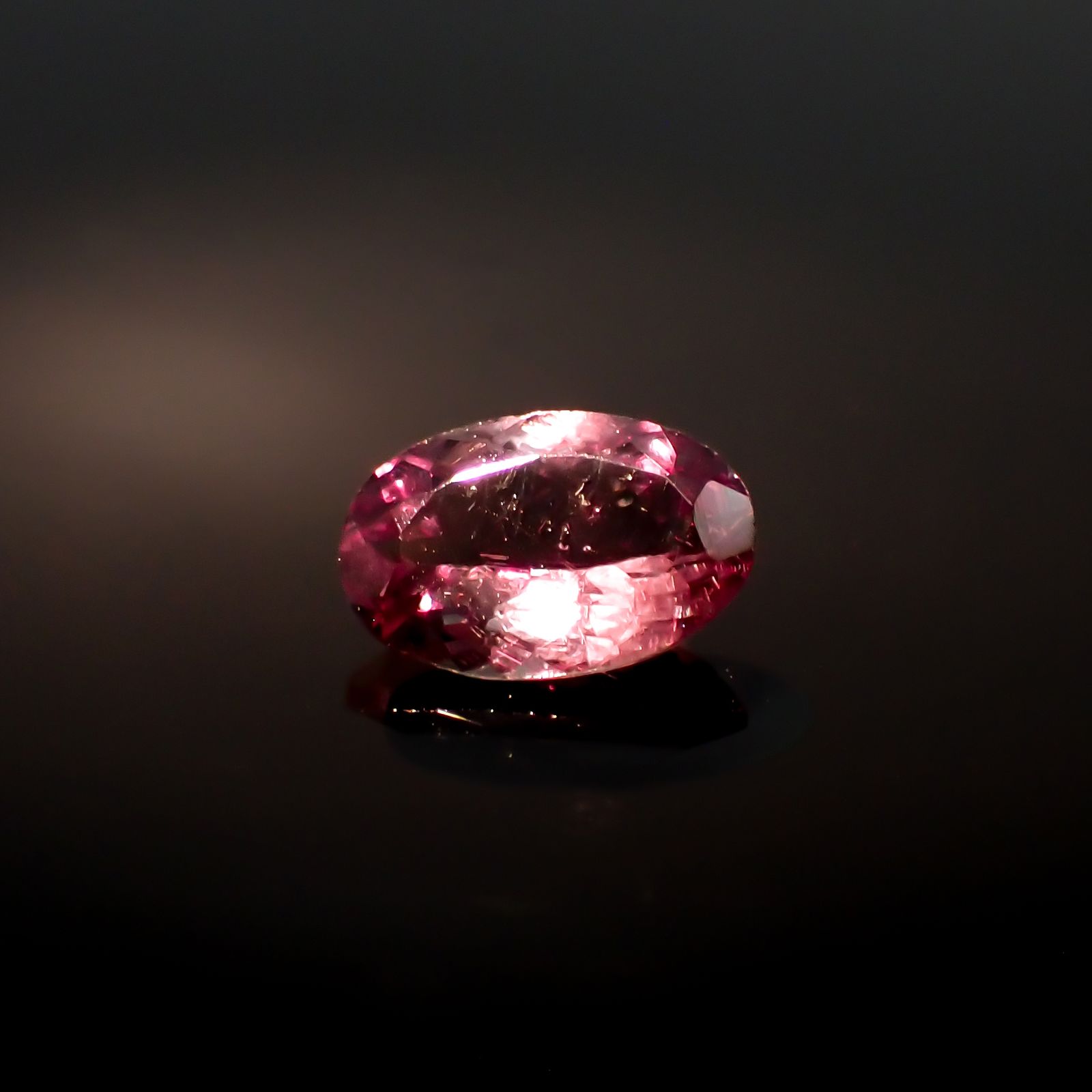 カラーチェンジガーネット アレキタイプ マダガスカル・ベキリー産 0.47ct[230522171]6.1x4mm前後