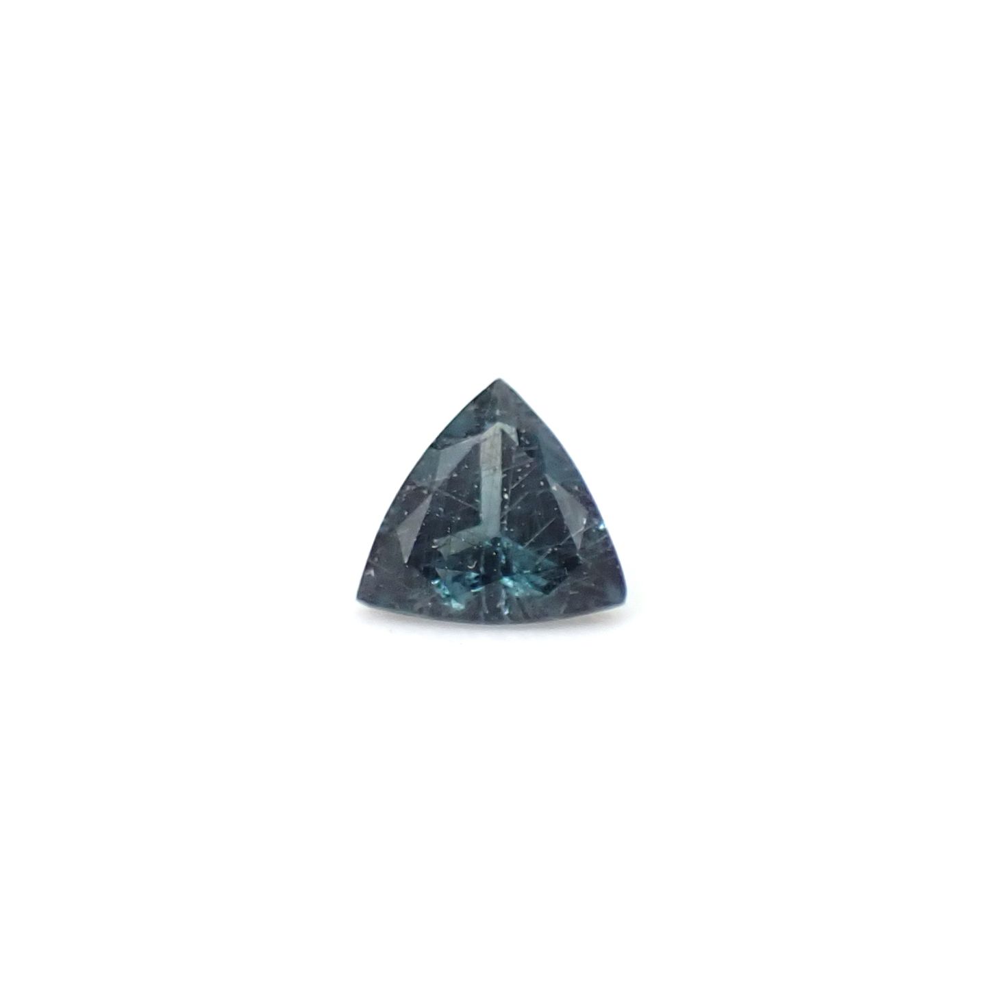 ベキリーブルーガーネット（カラーチェンジガーネット アレキタイプ） マダガスカル・ベキリー産 0.17ct / 3.7x3.8mm前後 [251231514]