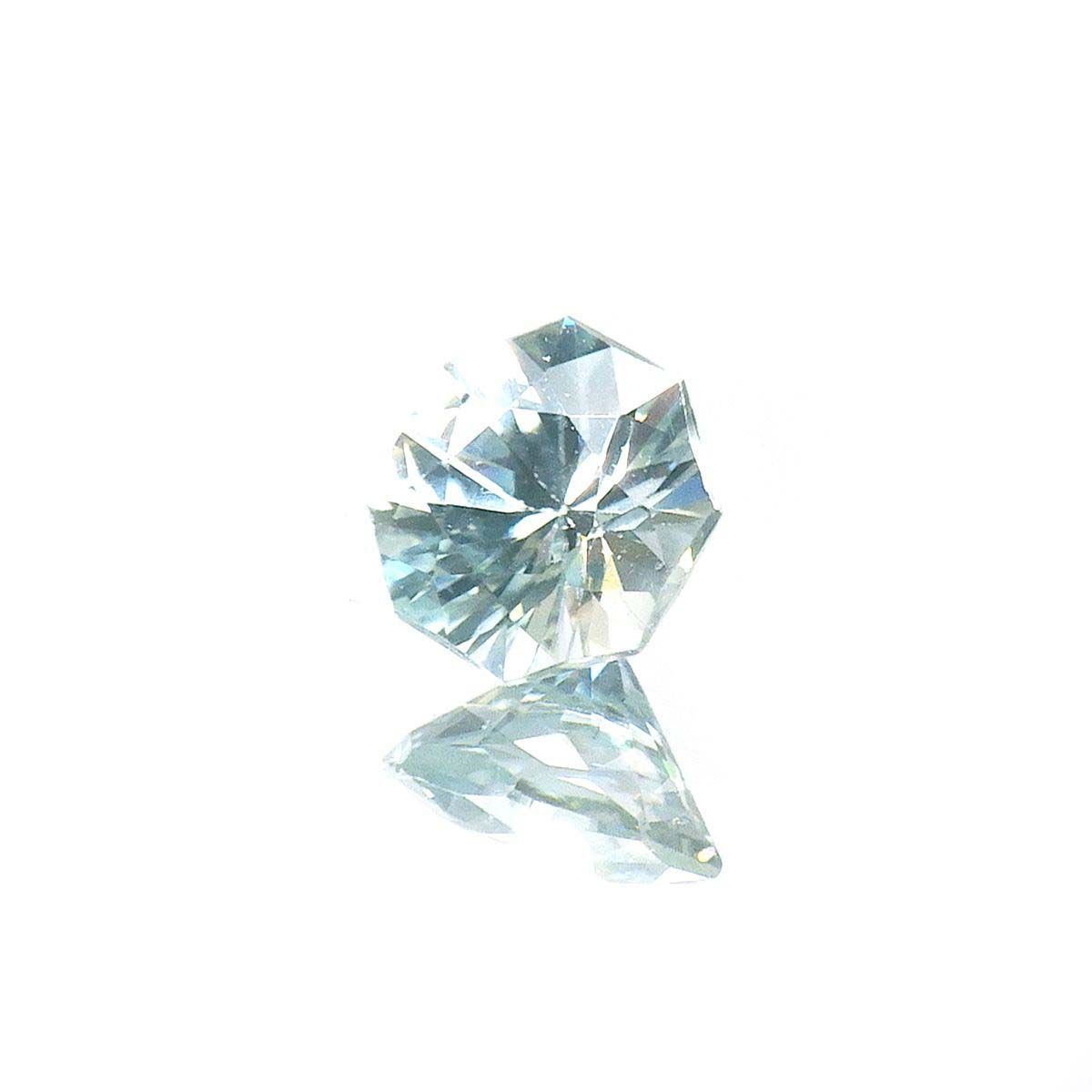 ◇オクタゴンカット◇アイスブルージルコン(宝石名ジルコン)カンボジア産 0.76ct 識別済[220717171]5x4.9mm前後
