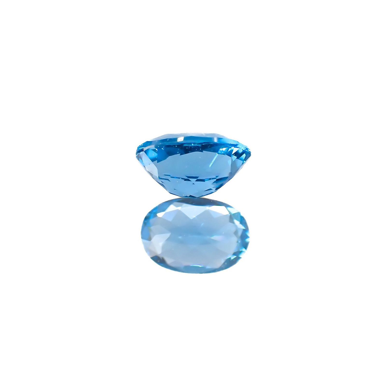 アウイナイト フルオレッセンス(宝石名アウイナイト)ドイツ産 識別済 0.25ct / 5.1x3.4mm前後 [250917689]