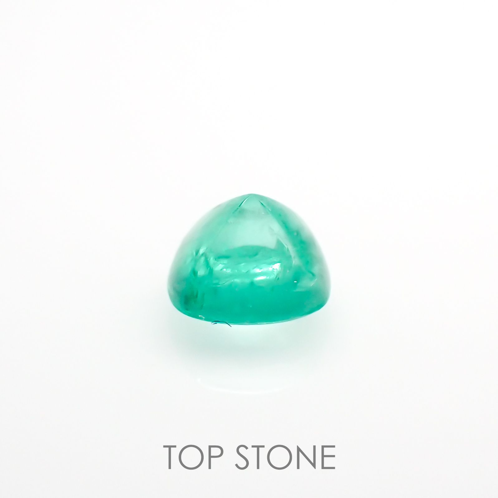 ◇シュガーローフカット◇エメラルド(宝石名エメラルド)コロンビア産 0.54ct 識別済[220115196]4.9x4.9mm前後