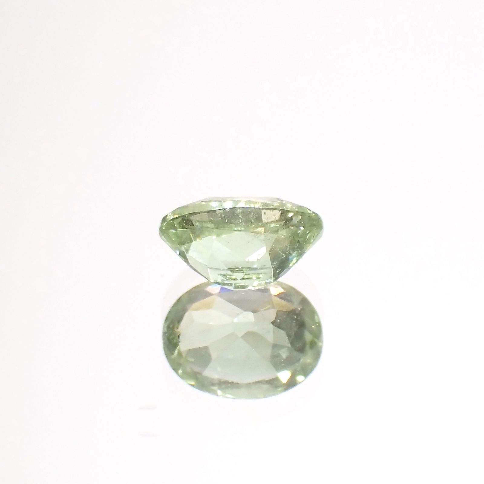 バナジウムコーネルピン(宝石名コーネルピン)タンザニア・タンガ州産 0.44ct 識別済[230521915]5.4x4.1mm前後