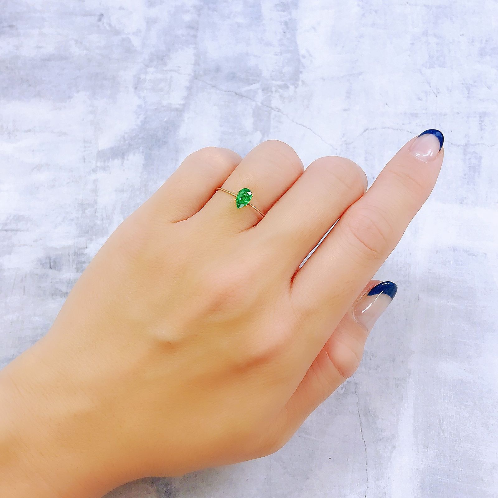 パライバトルマリン(宝石名トルマリン/別名パライバ・トルマリン)ブラジル・パライバ州バターリャ鉱山産 0.39ct 識別済[221018812]6.5x4mm前後