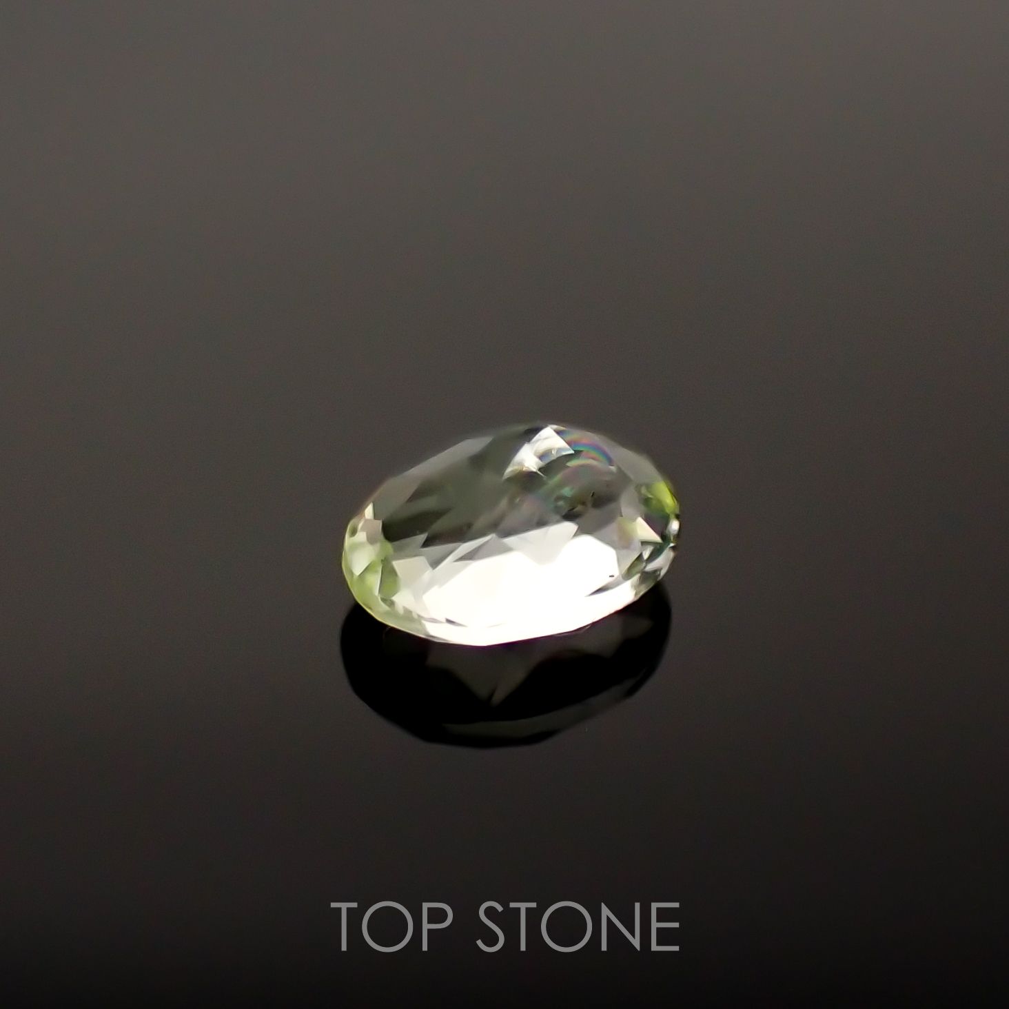 ハイアライトオパール(宝石名オパール) メキシコ産 0.181ct ソ付(彩珠)[210712055]4.4×3.3mm前後