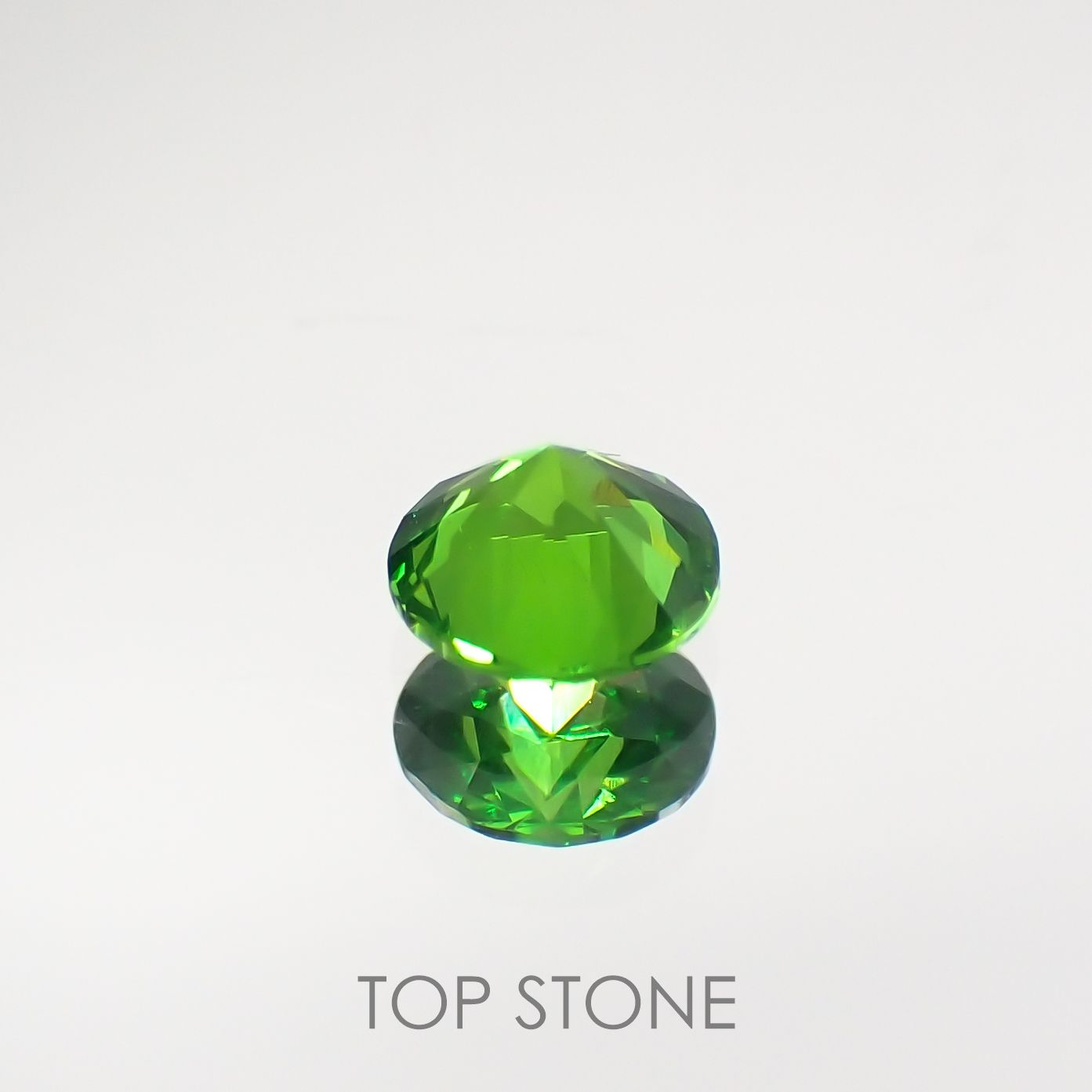 デマントイドガーネット(宝石名デマントイド・ガーネット) ロシア産 0.145ct ソ付(彩珠)[210712084]3.1×3.1mm前後
