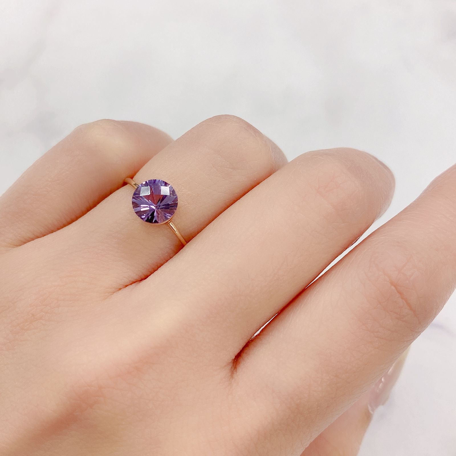 ◇チェッカーコンケーブカット◇アメジスト(宝石名アメシスト) ブラジル産 1.16ct 識別済[210913032]7.1×7.1mm前後