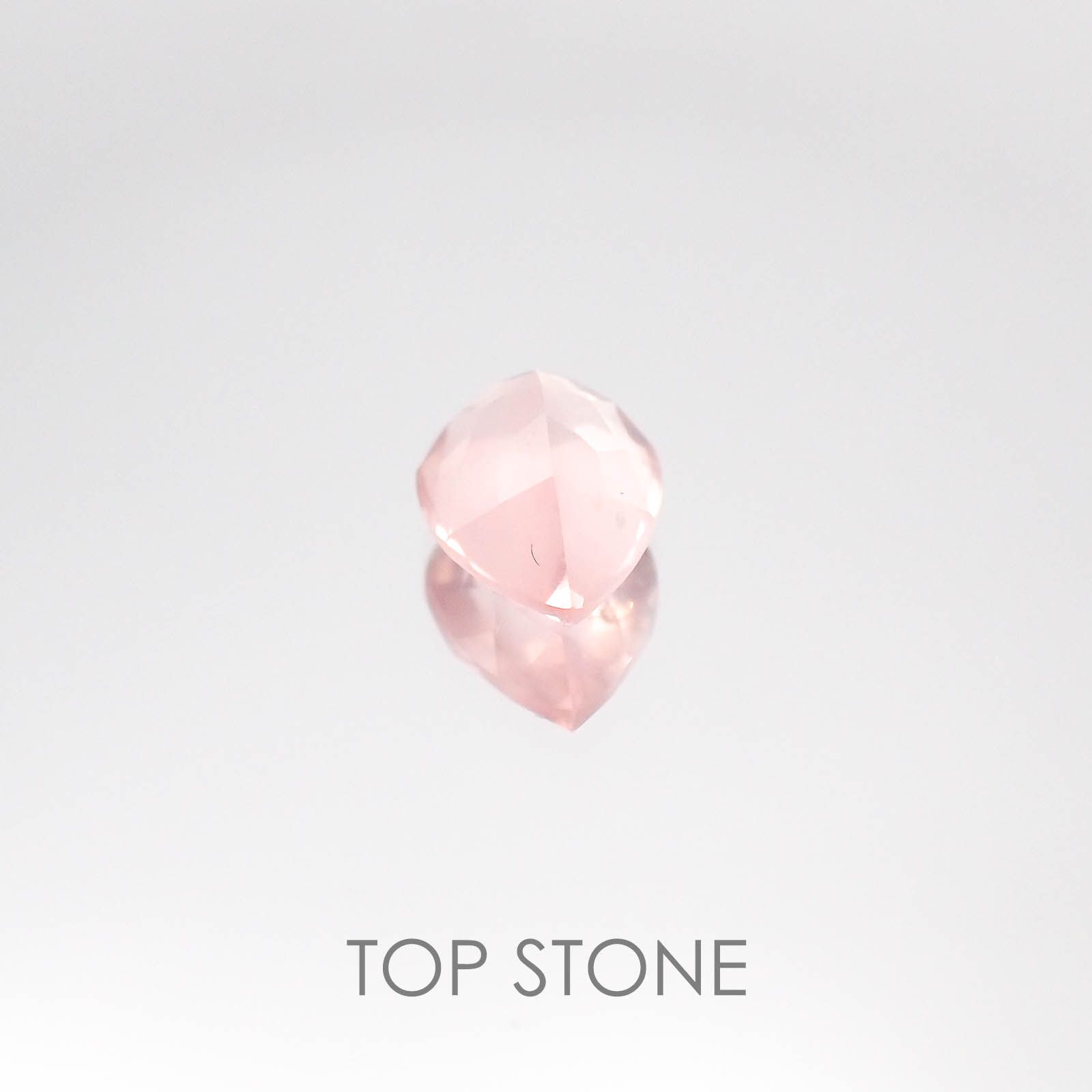 ディープローズクォーツ モザンビーク産 ルース 1.41ct[20084624]8.8×6.6mm前後