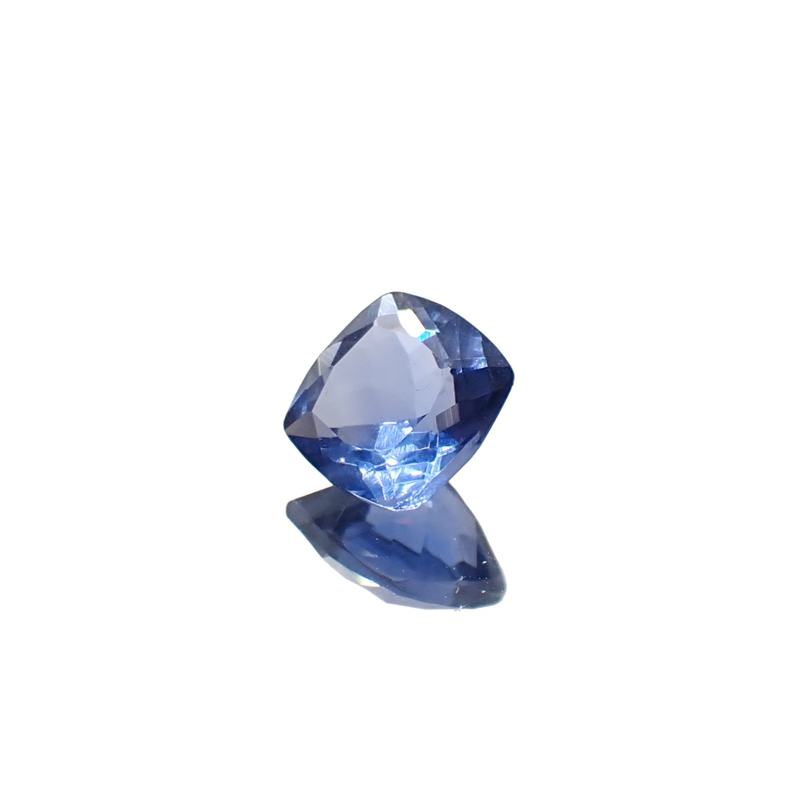 カラーチェンジフローライト ブラジル産 1.06ct[240728469]6.1x6.1mm前後