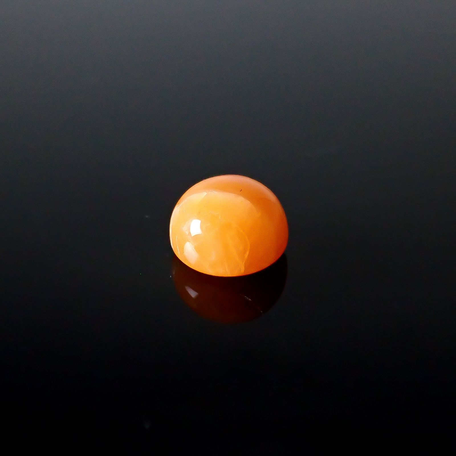 北海道オパール 北海道河東郡鹿追町然別産 2.49ct [250530403]8.6x8.6mm前後