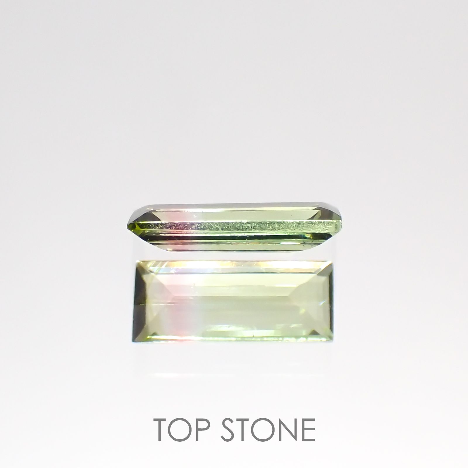 バイカラートルマリン(宝石名バイカラー・トルマリン) ブラジル産 0.34ct 識別済[211013629]7.3×2.9mm前後
