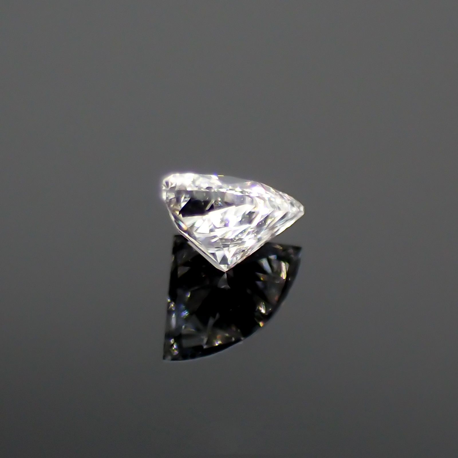 ◇ファンカット◇ダイヤモンド(宝石名ダイアモンド) 0.074ct 識別済