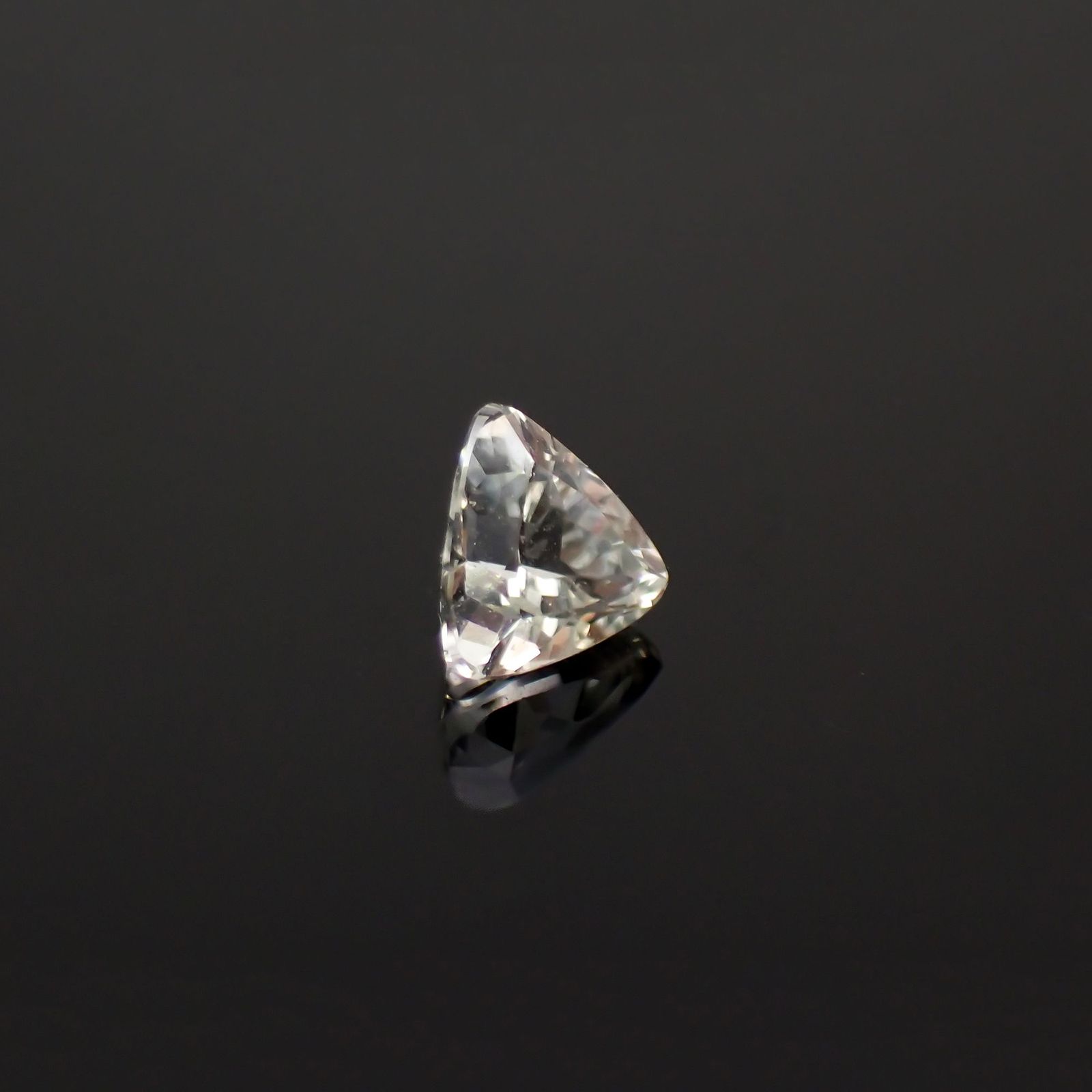 リューコガーネット ビルマ産 0.25ct [230923368]3.6x3.6mm前後