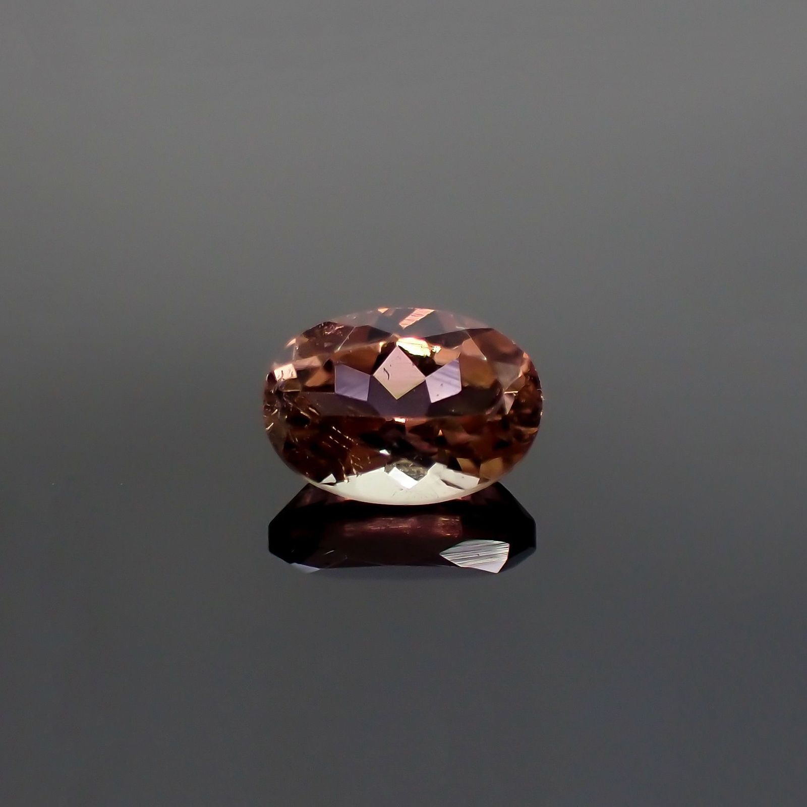 ピンクトルマリン(宝石名ピンク・トルマリン) ブラジル/アフリカ産 0.83ct 識別済[251013559]6.9×4.9mm前後