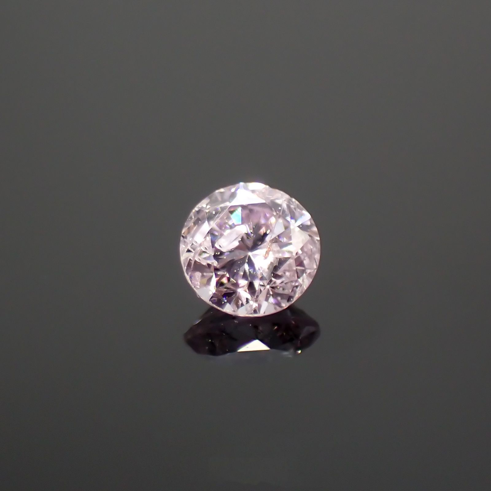 ピンクダイヤモンド(宝石名ダイヤモンド) I-1 / FANCY LIGHT PINK PURPLE 0.082ct ソ付(CGL)[210812228]2.6×2.7mm前後