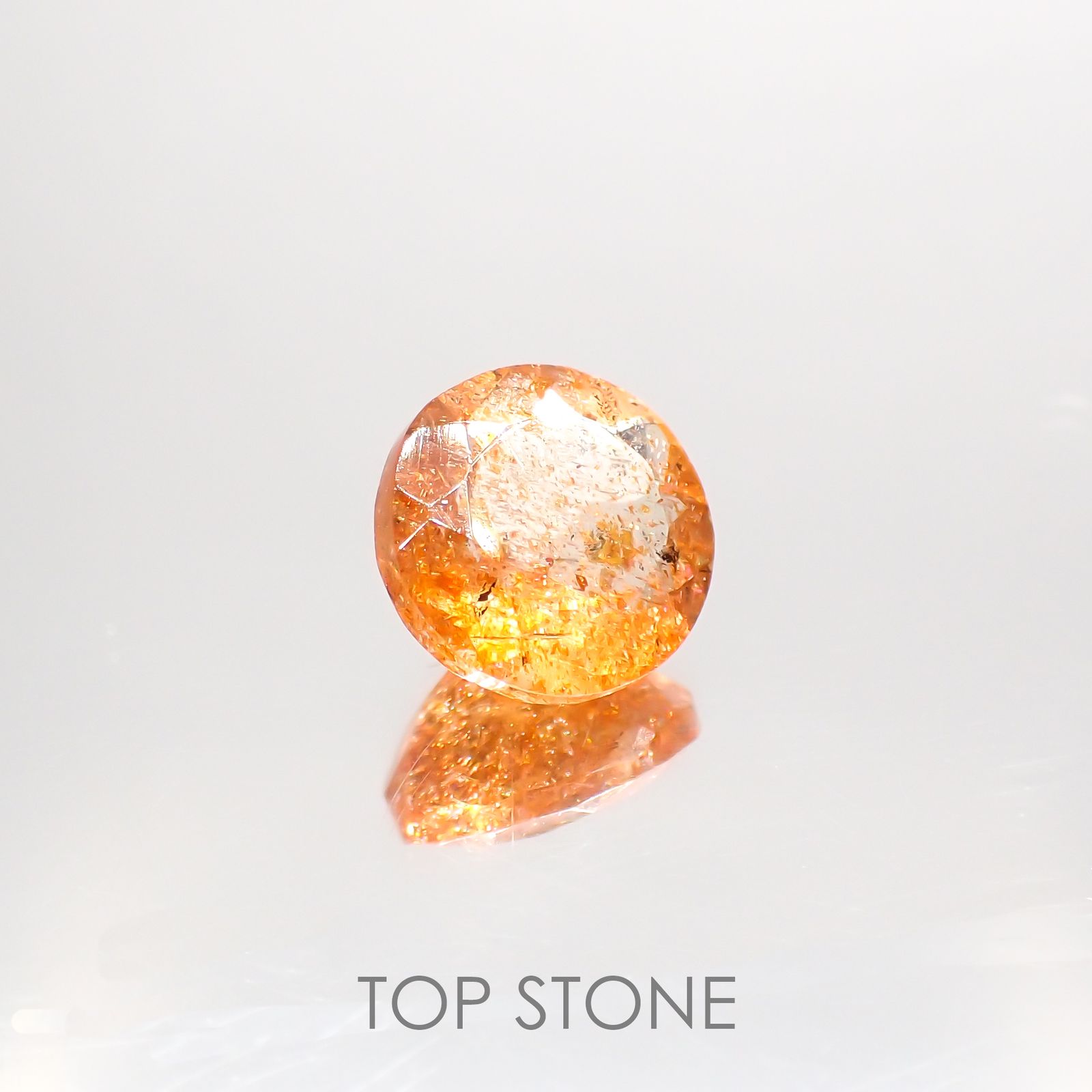 イリュージョンサンストーン インド産 1.91ct[220114207]8.1x8.1mm前後