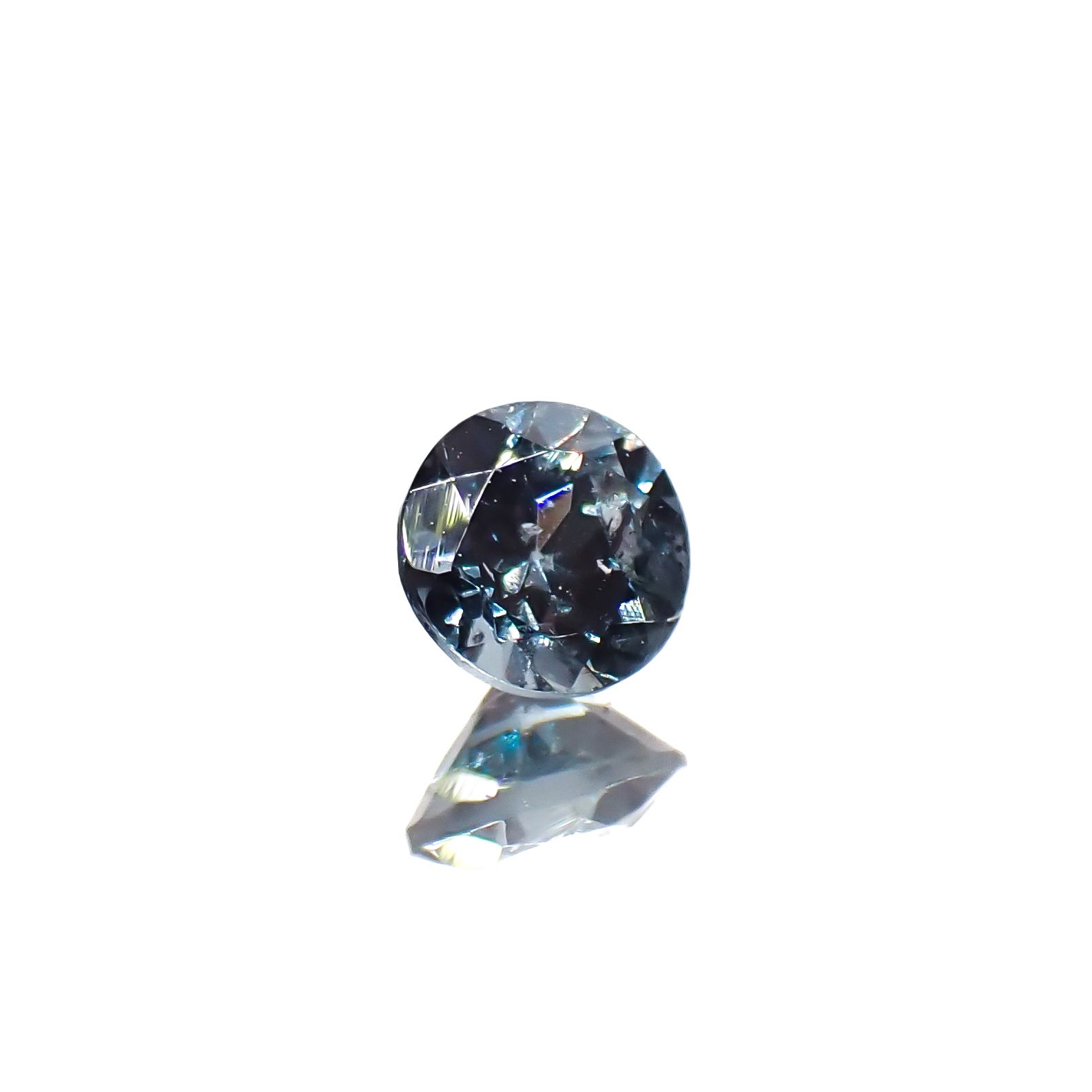 ベキリーブルーガーネット（カラーチェンジガーネット アレキタイプ） マダガスカル・ベキリー産 0.24ct[240628276]3.6x3.6mm前後