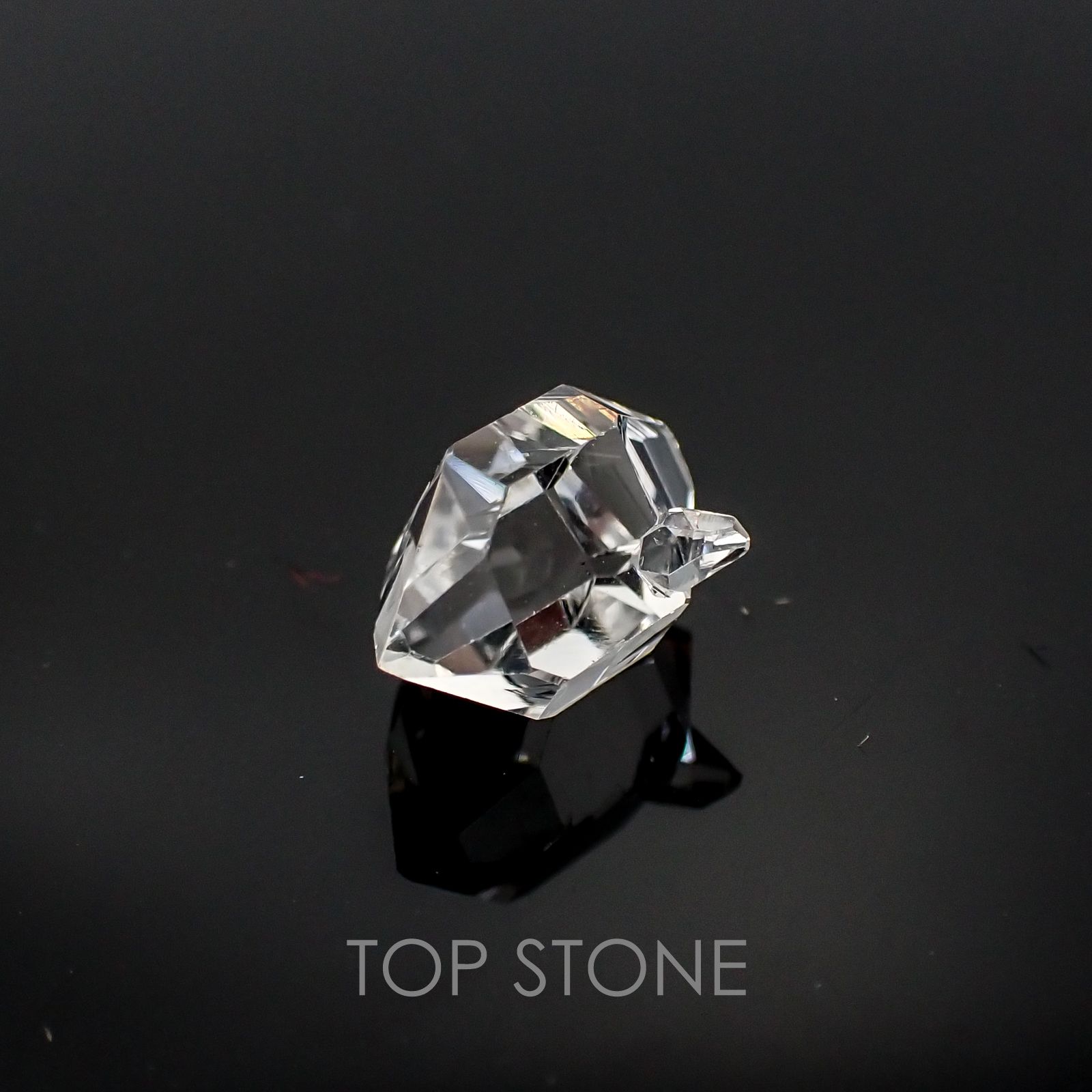 ハーキマーダイヤモンド(宝石名クォーツ) アメリカ・ニューヨーク州産 原石・結晶 1.99ct 識別済[20127561]9.8×7mm前後
