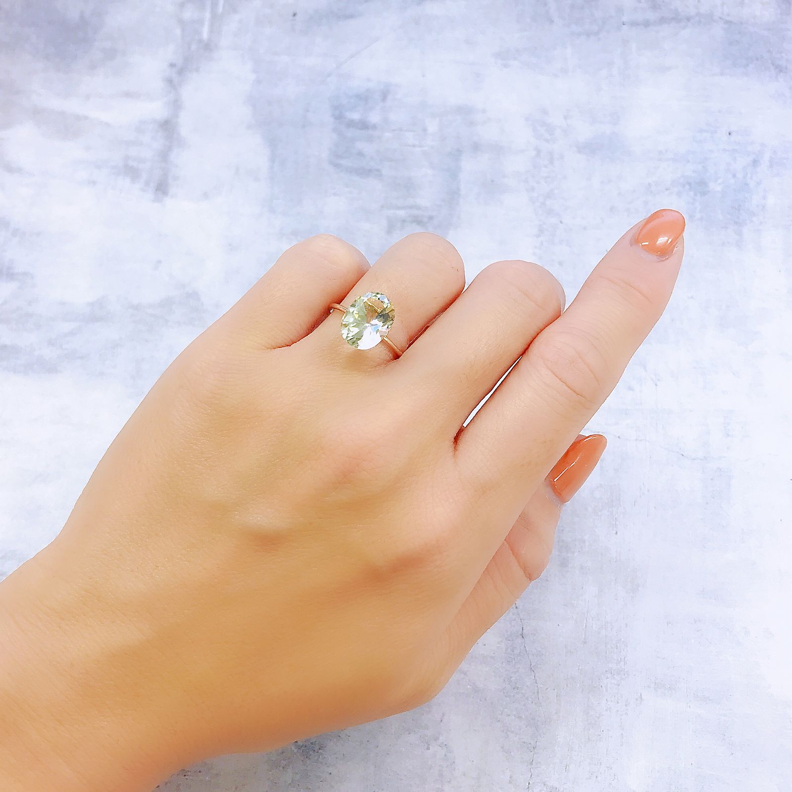 ダトーライト(宝石名ダトライト)ロシア産 3.669ct ソ付(彩珠)[221018688]11.7x8.8mm前後