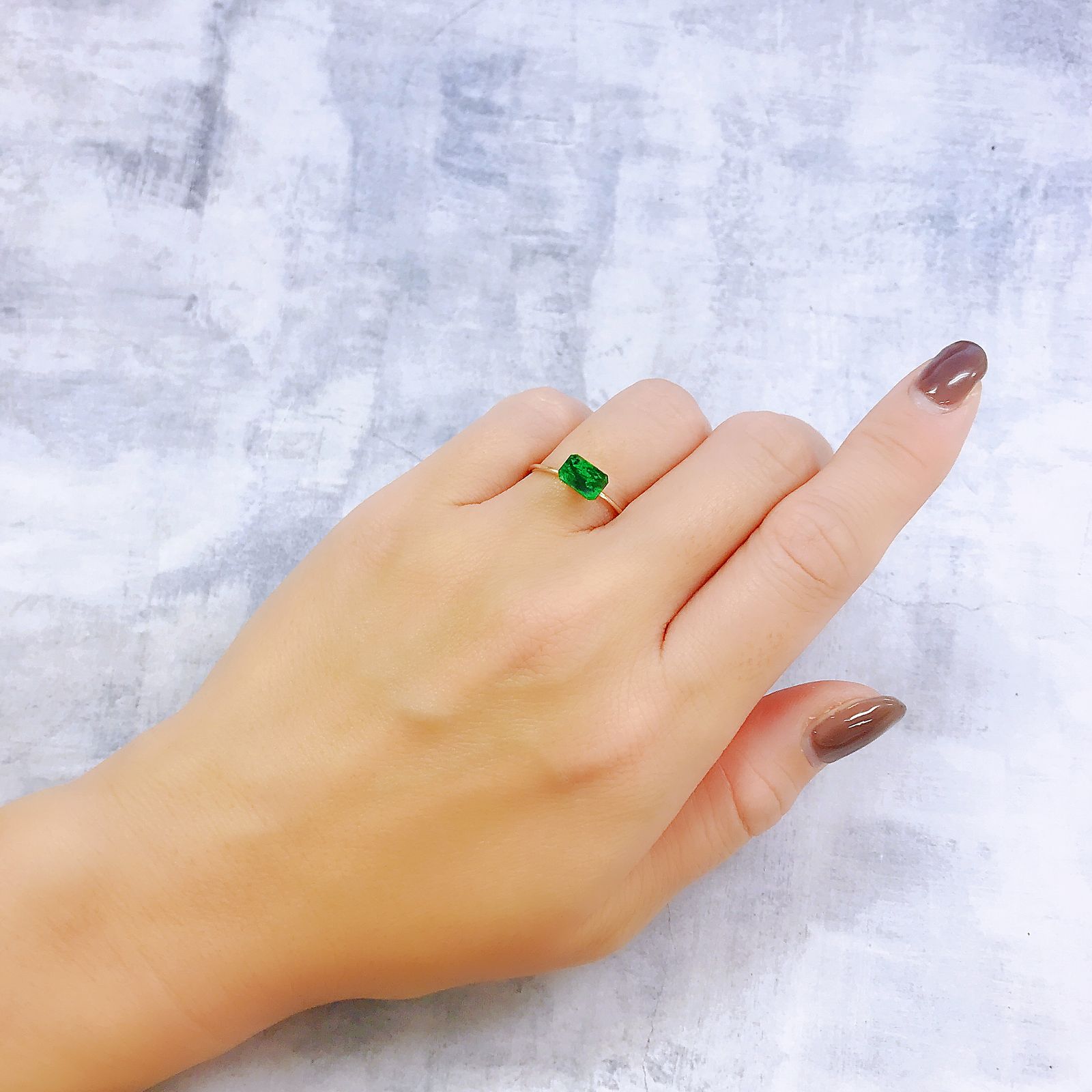 モーシッシ ビルマ産 0.80ct[220918033]7.2x4.8mm前後