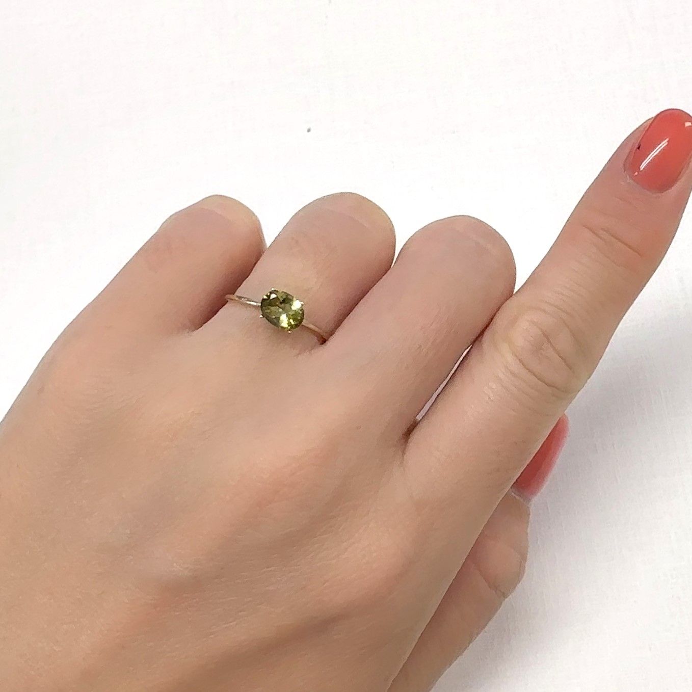 イエロートルマリン ブラジル産 0.65ct[240929021]6.9x5.2mm前後