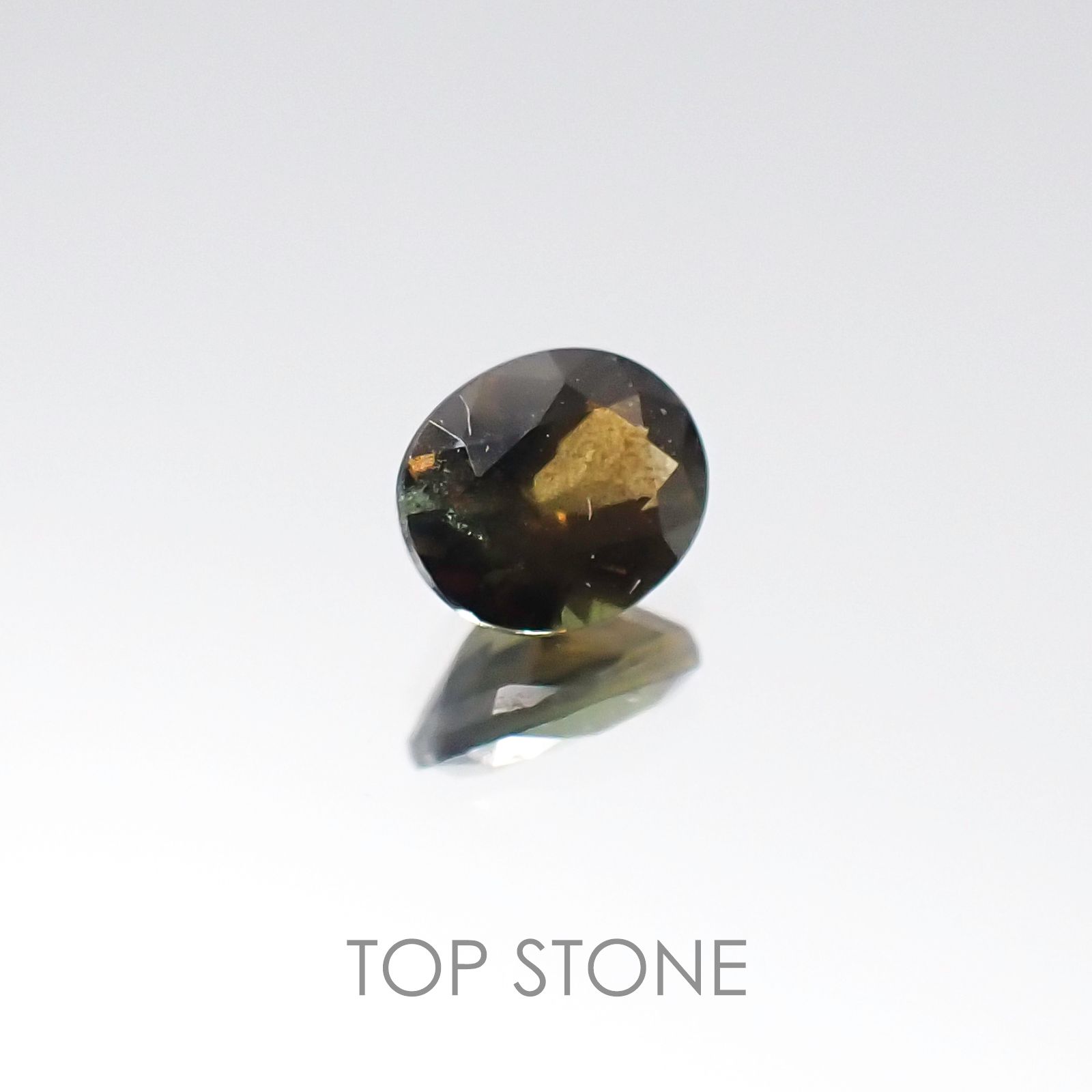 ゴールドシーンサファイア(宝石名シーン・サファイア)ケニア産 0.56ct 識別済[220717173]5.3x4.4mm前後