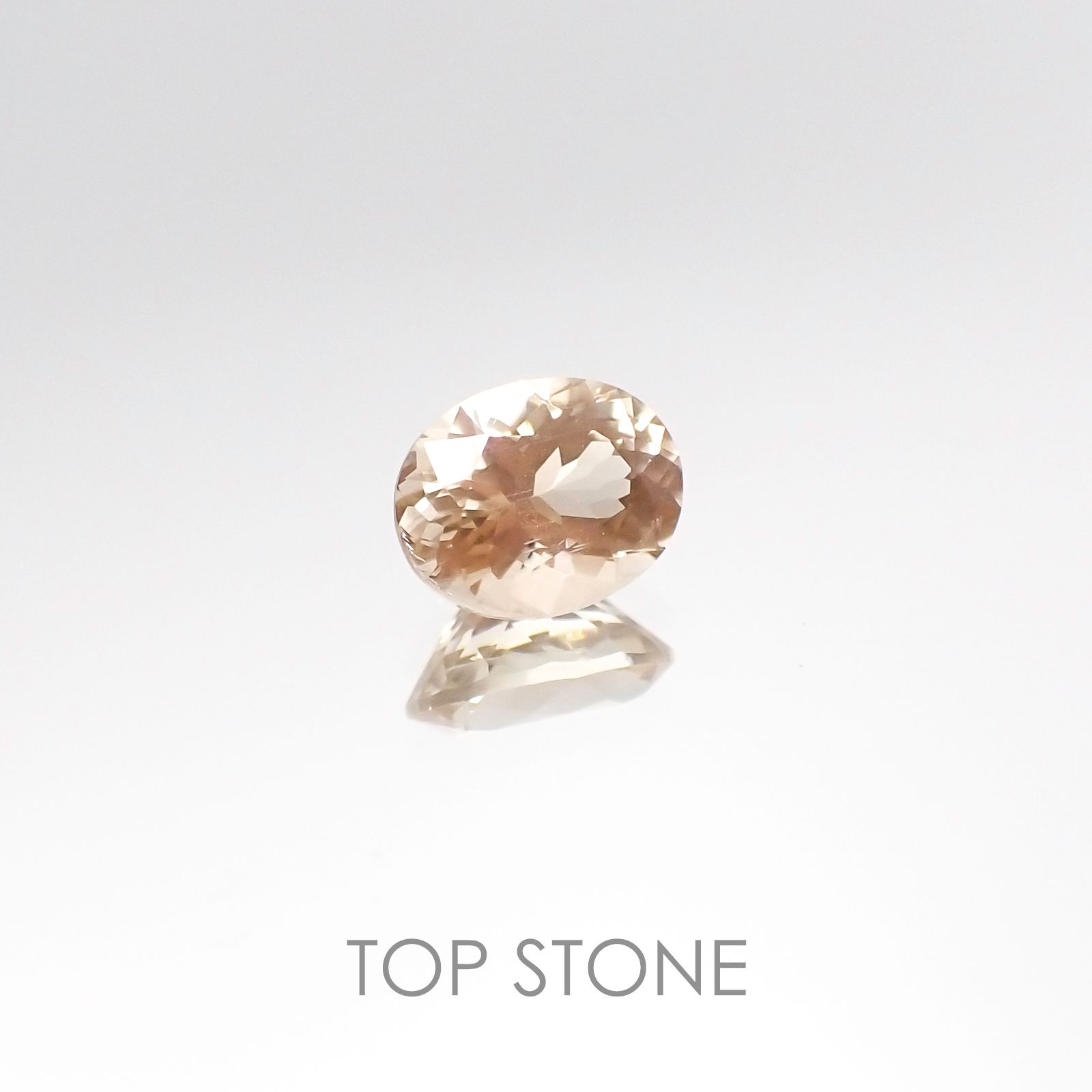 オレゴンサンストーン アメリカ産 ルース 0.48ct[20106507]5.8×4.6mm前後