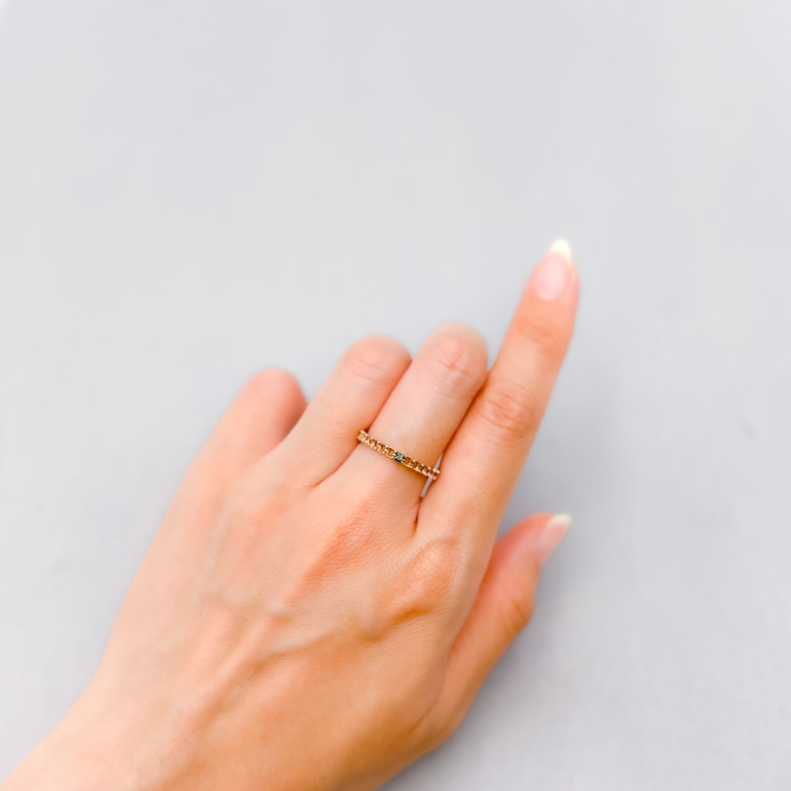 ◇プリンセスカット◇ベキリーブルーガーネット（カラーチェンジガーネット アレキタイプ） マダガスカル・ベキリー産 0.047ct [250330067]1.9x1.9mm前後