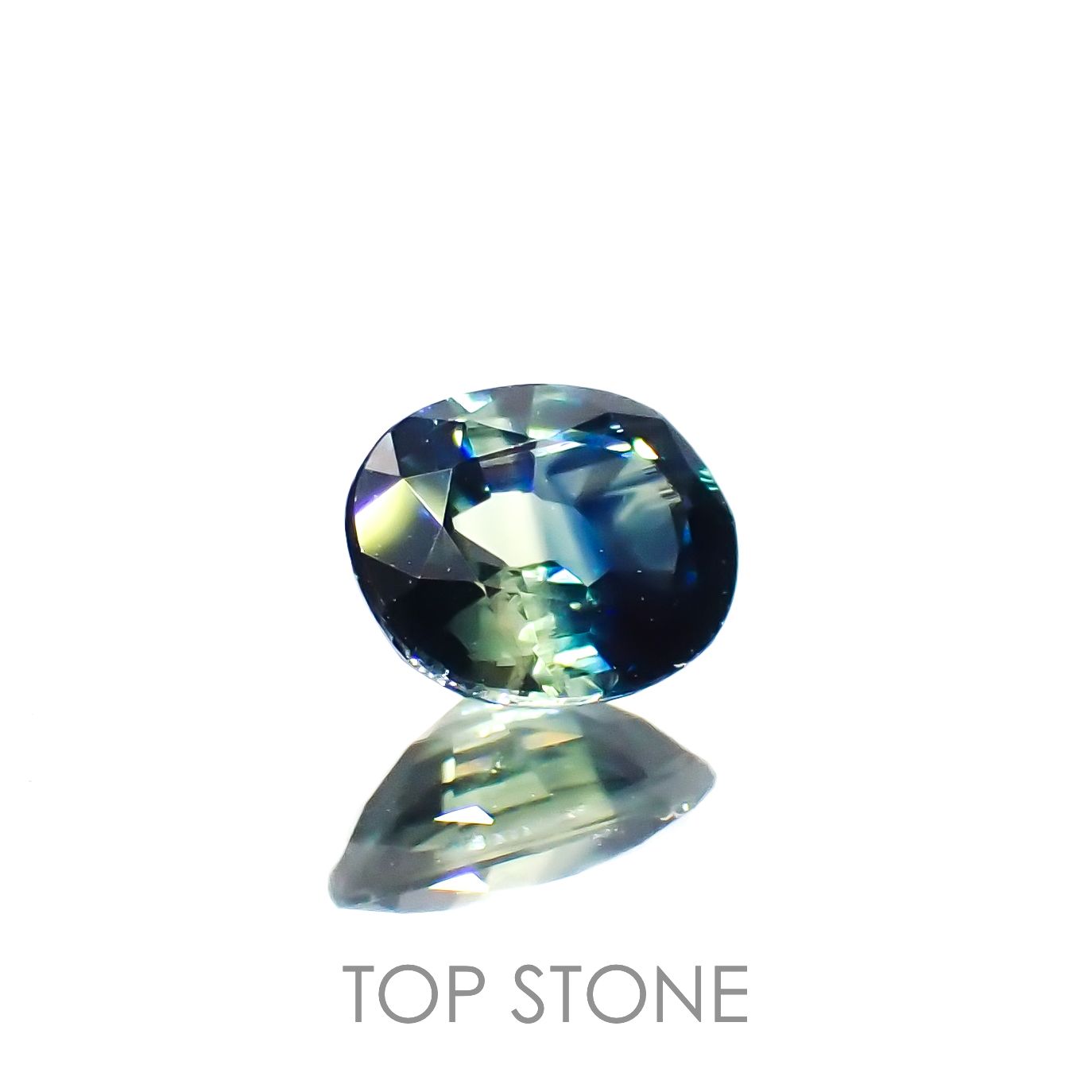 バイカラーサファイア(宝石名サファイア)マダガスカル/オーストラリア産 0.45ct 識別済[230320904]4.9x4mm前後
