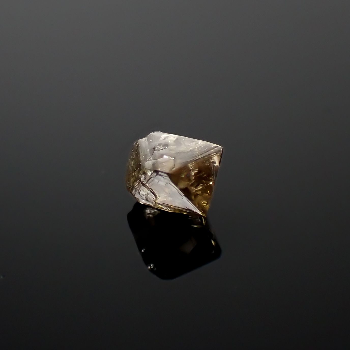 ソーヤブルダイヤモンド 原石 0.55ct[240326566]4.4x4.4mm前後