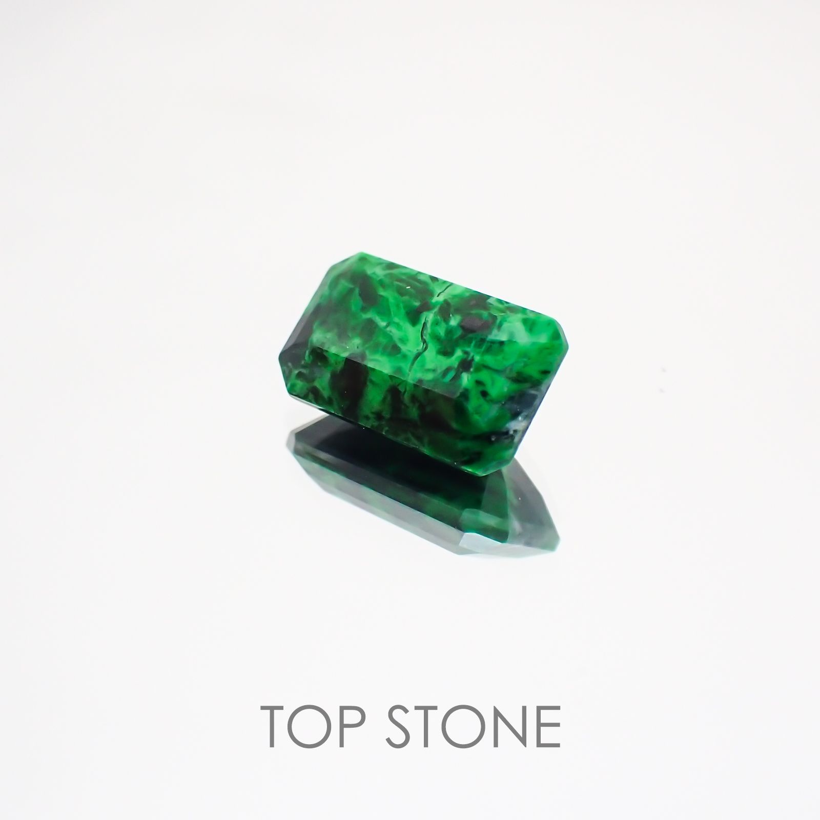 モーシッシ(宝石名マウシットシット) ビルマ産 2.15ct 識別済[20128746]10×5.9mm前後