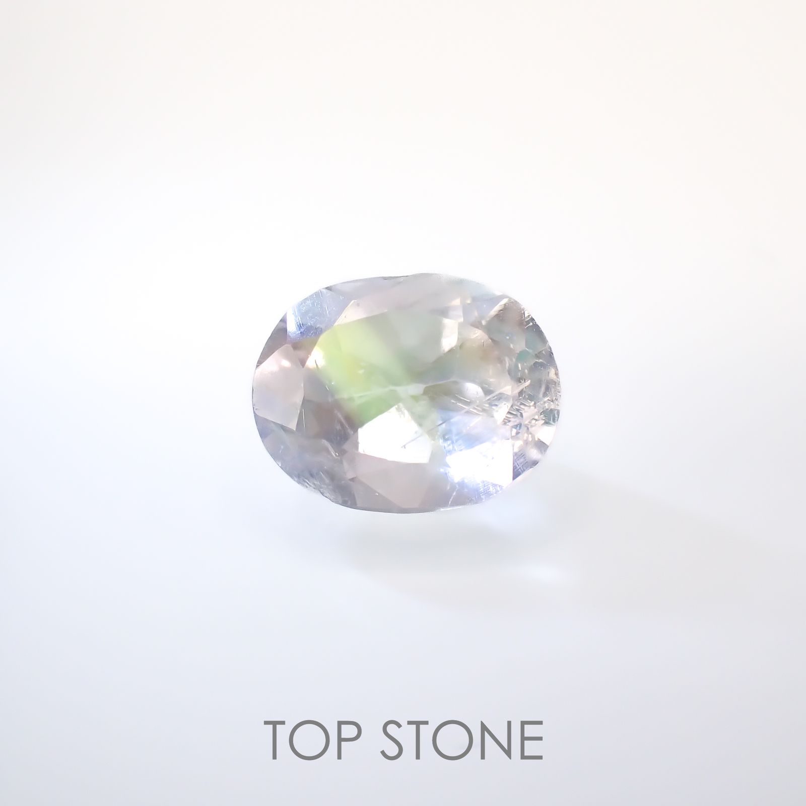 レインボームーンストーン(宝石名ラブラドライト)タンザニア産 1.14ct 識別済[220817475]7.6x6mm前後