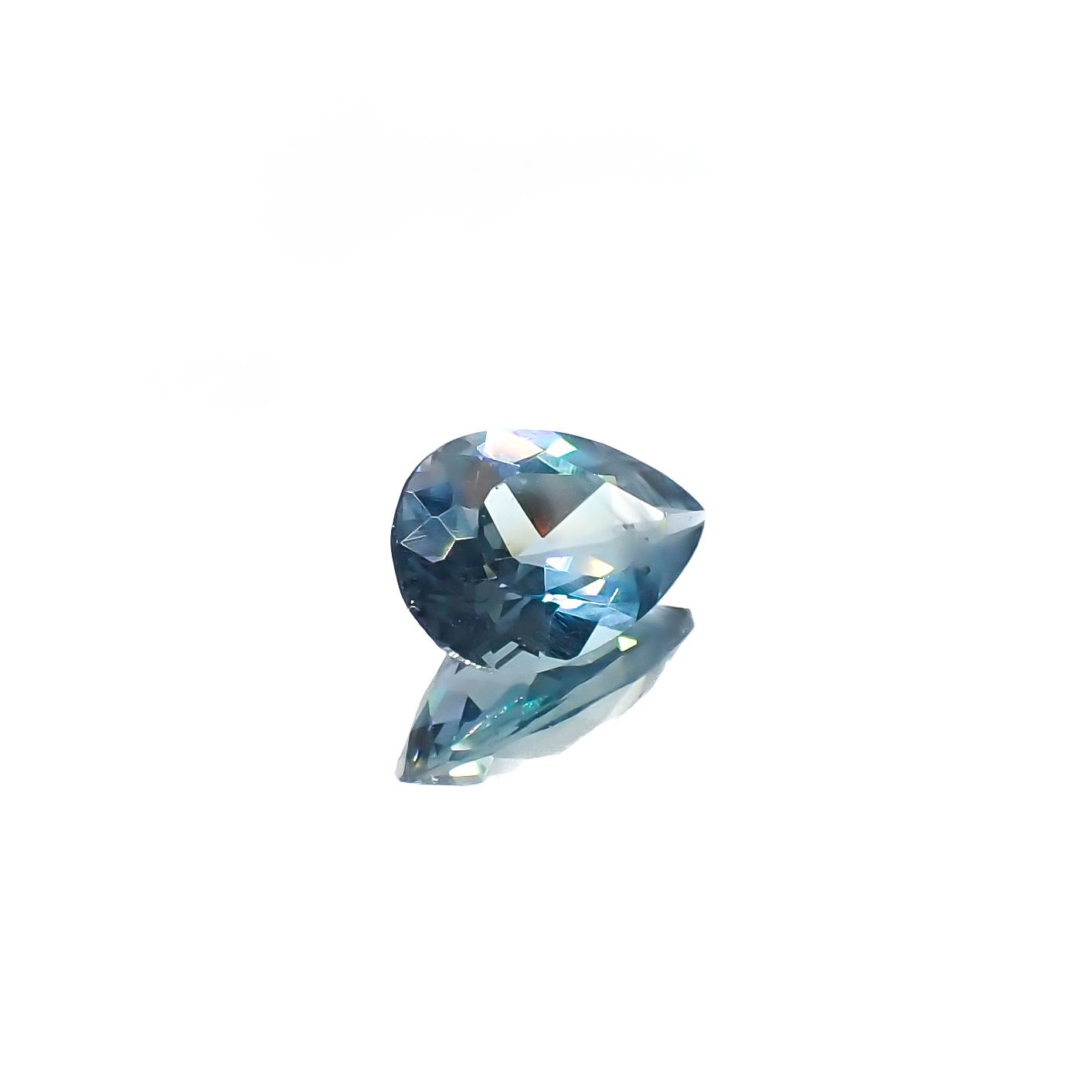 アパタイト フルオレッセンス ジンバブエ産 3.12ct[240527580]11.9x8mm前後