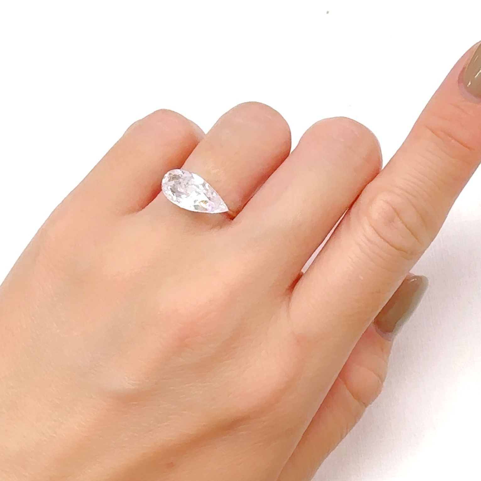 ブラジル産フェナカイト✨ フェナカイト ブラジル産 2.90ct[240928817]15.5x7.1mm前後