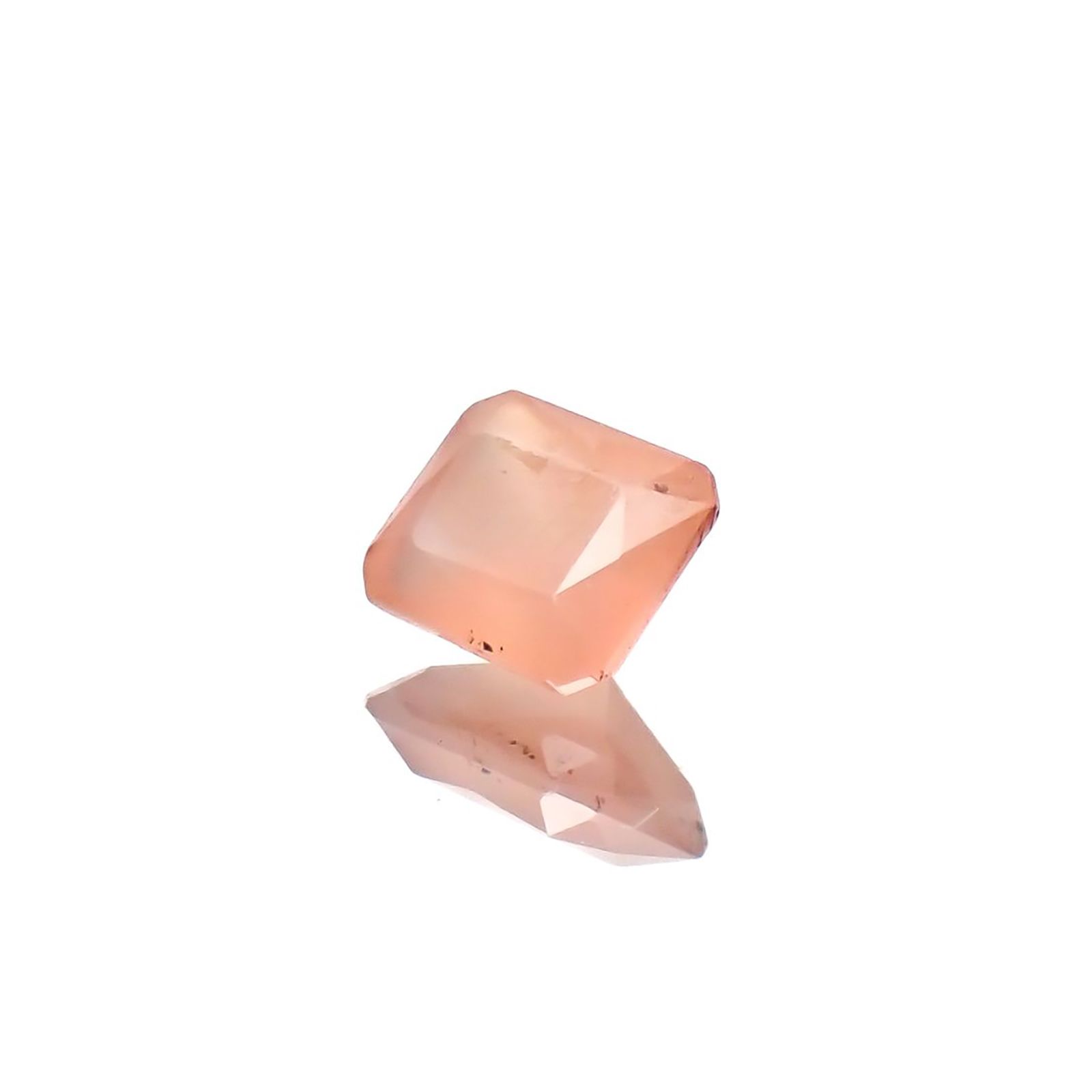 ロードクロサイト 日本・北海道産 0.33ct [240125343]4.3x3.5mm前後