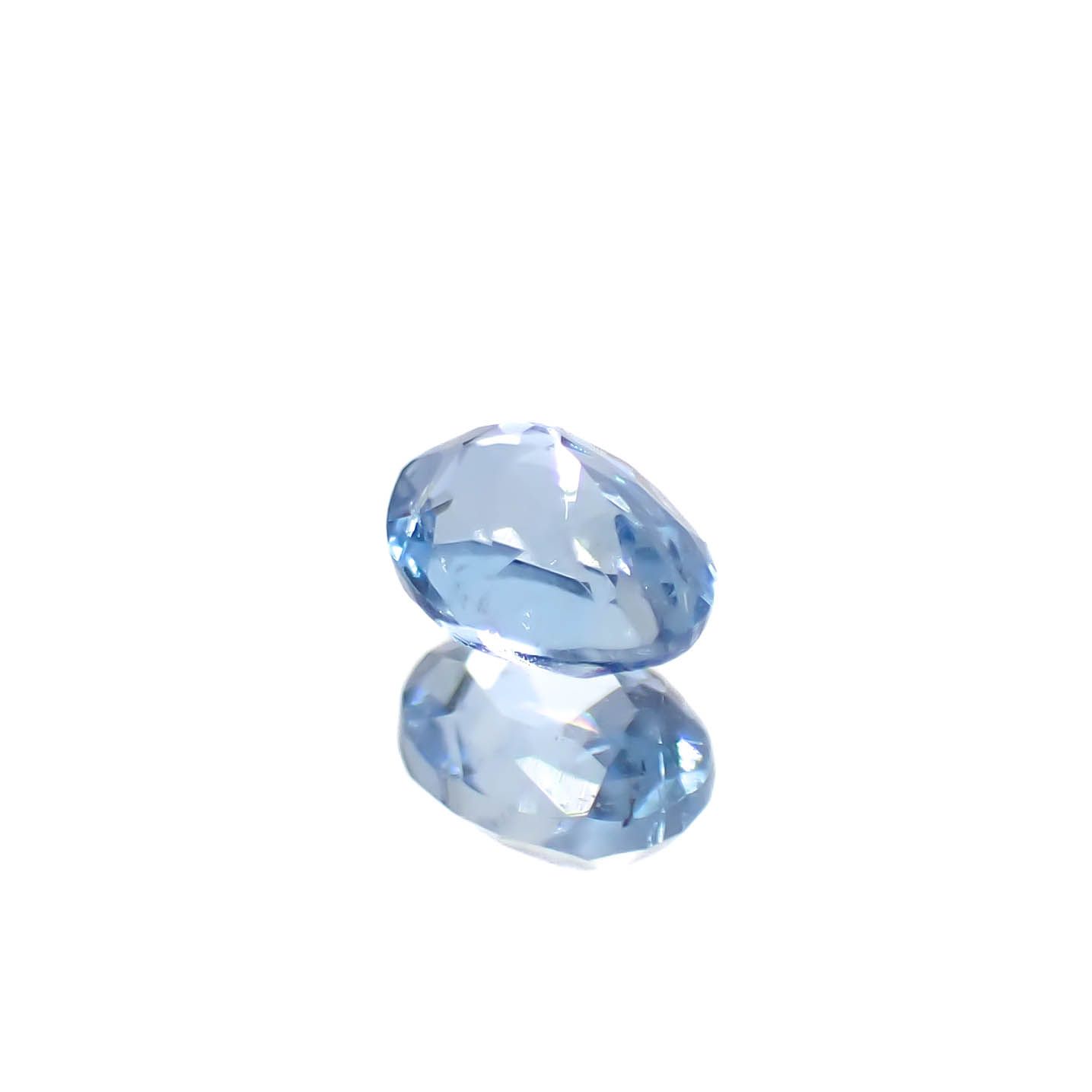 タトゥーアクアマリン ブラジル・ミナスジェライス州タトゥー鉱山産 0.19ct[240627944]4.2x3.1mm前後