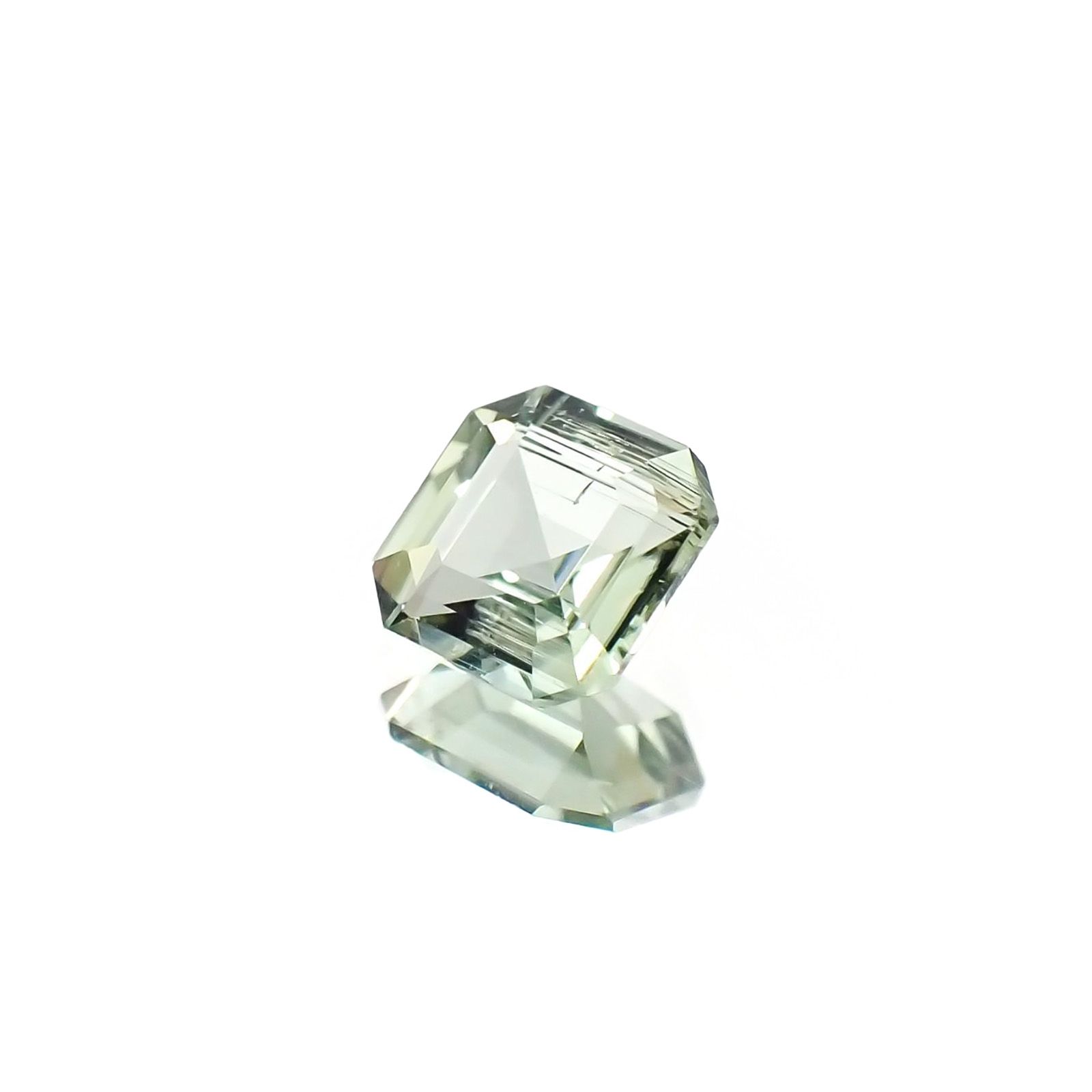 グリーントルマリン(宝石名グリーン・トルマリン)ブラジル産 識別済 0.54ct / 5x5mm前後 [231023951]