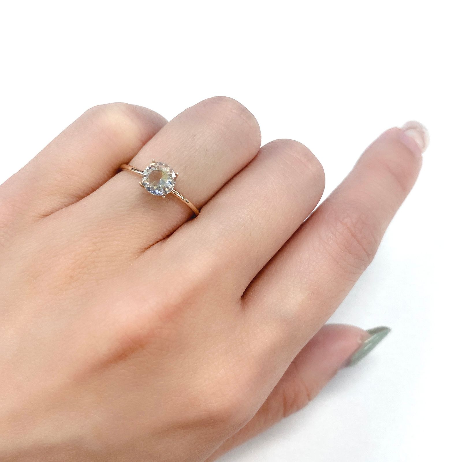 ハイアライトオパール メキシコ産 ルース 0.62ct[21048254]6.1×6.1mm前後