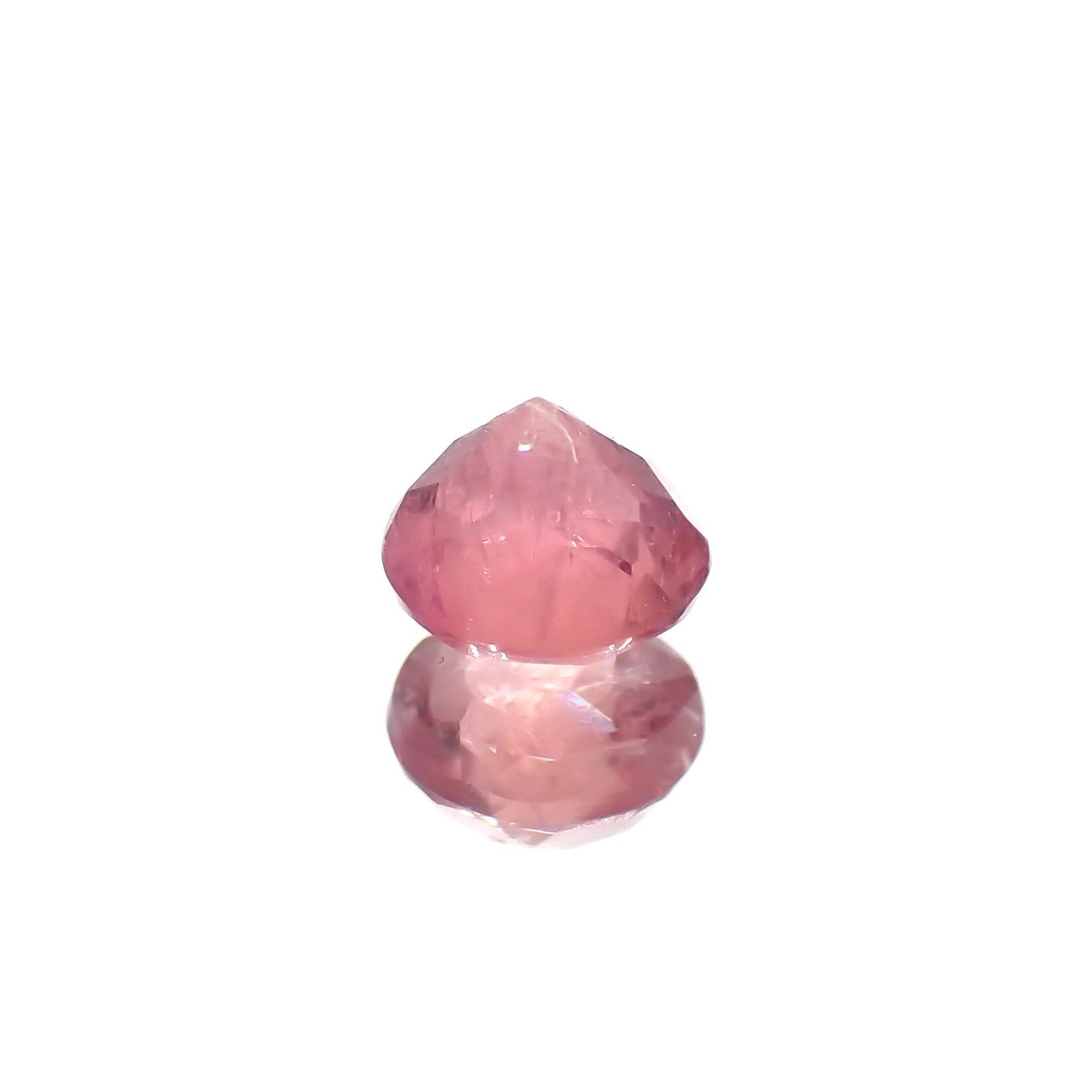 レッドベリル(宝石名レッド・ベリル/ピンク・ベリル)アメリカ・ユタ州産 0.19ct 識別済[220716755]3.7x3.7mm前後