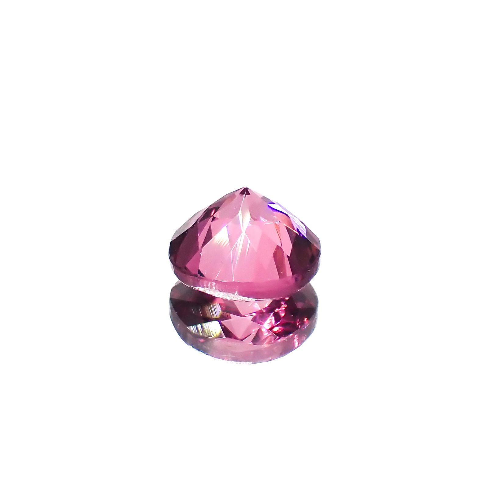 カラーシフトマラヤガーネット タンザニア産 1.38ct[231124341]6.6x6.6mm前後