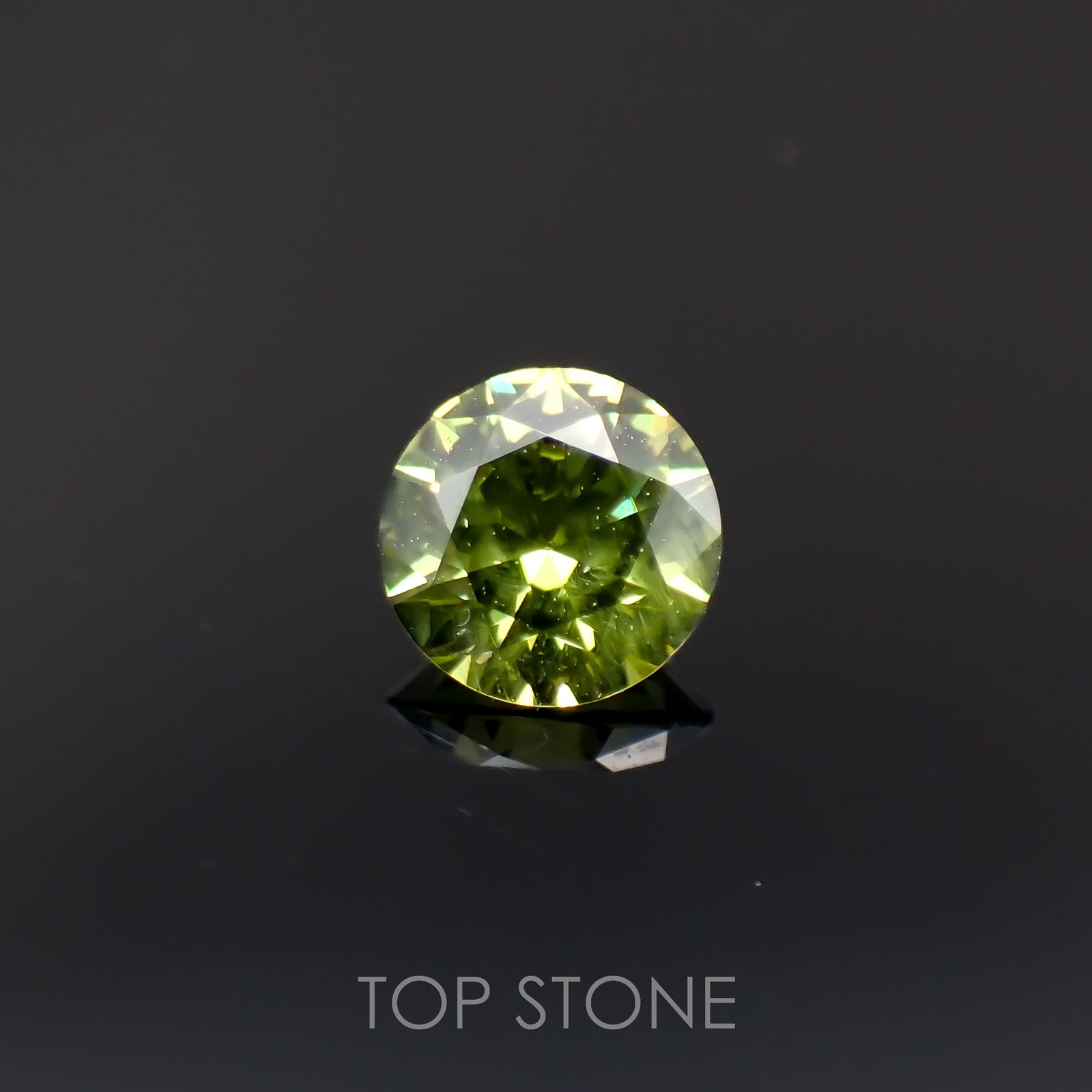 デマントイドガーネット(宝石名デマントイド・ガーネット)ロシア産 0.34ct 識別済[221219468]4.3x4.3mm前後
