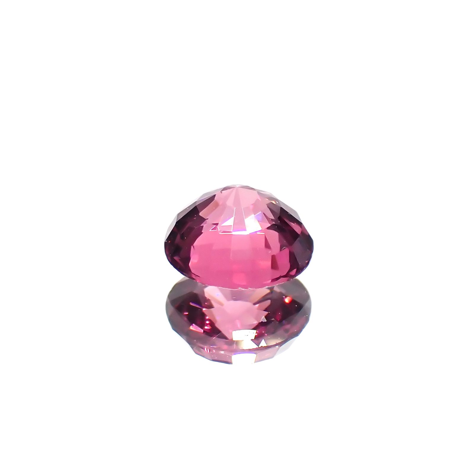 ロードライトガーネット(宝石名ロードライト・ガーネット)ブラジル産 0.64ct 識別済[230421594]5.1x5mm前後