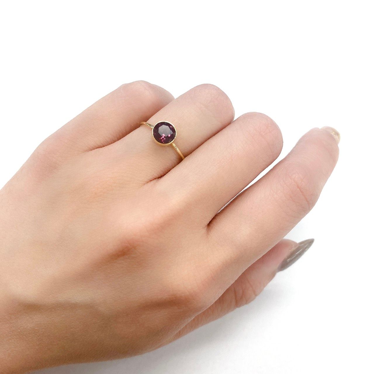 カラーチェンジマラヤガーネット(宝石名ガーネット) タンザニア産 1.17ct 識別済[21059661]6.1×6.1mm前後