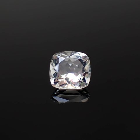 オーソクレース(宝石名ホワイト・オーソクレース)パキスタン産 1.24ct 識別済[250530444]6.9x6.8mm前後