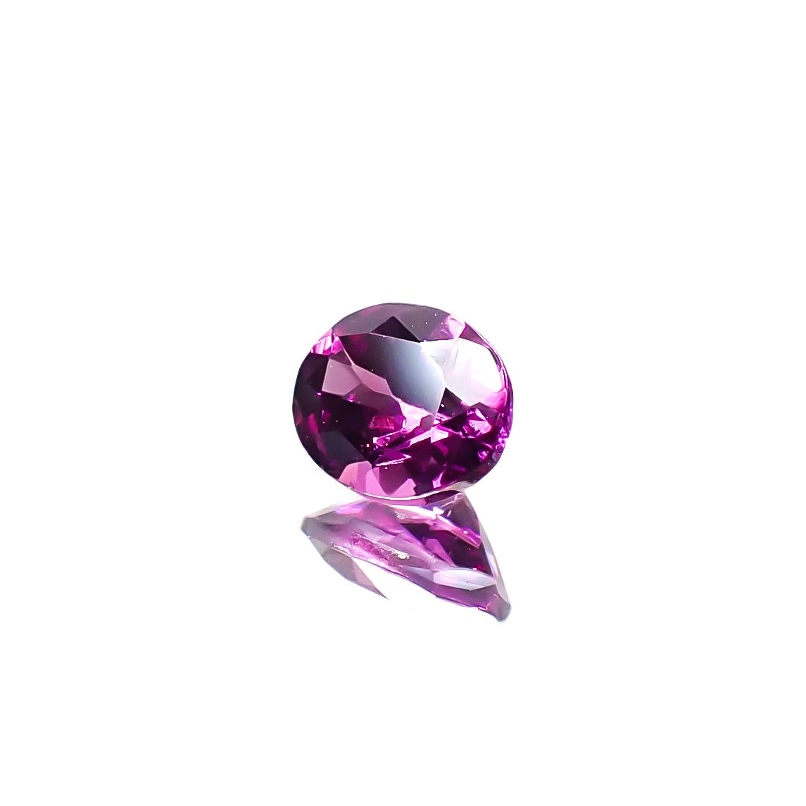 グレープガーネット ブラジル産 0.47ct [241229638]5.1x4.1mm前後